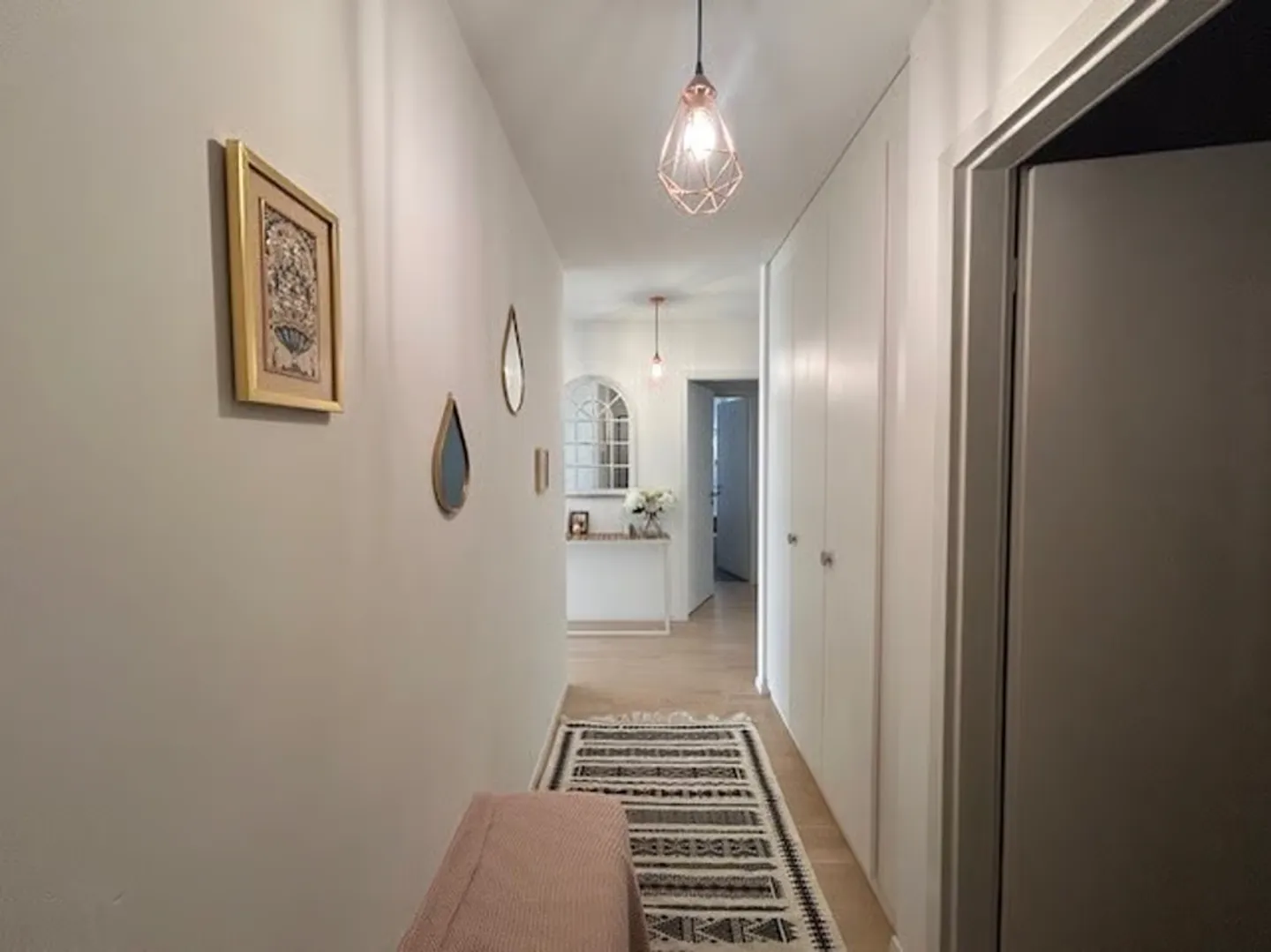 Modernes 3,5-Zimmer-Apartment im 1. Stock mit Seeblick - Foto 9 von 11