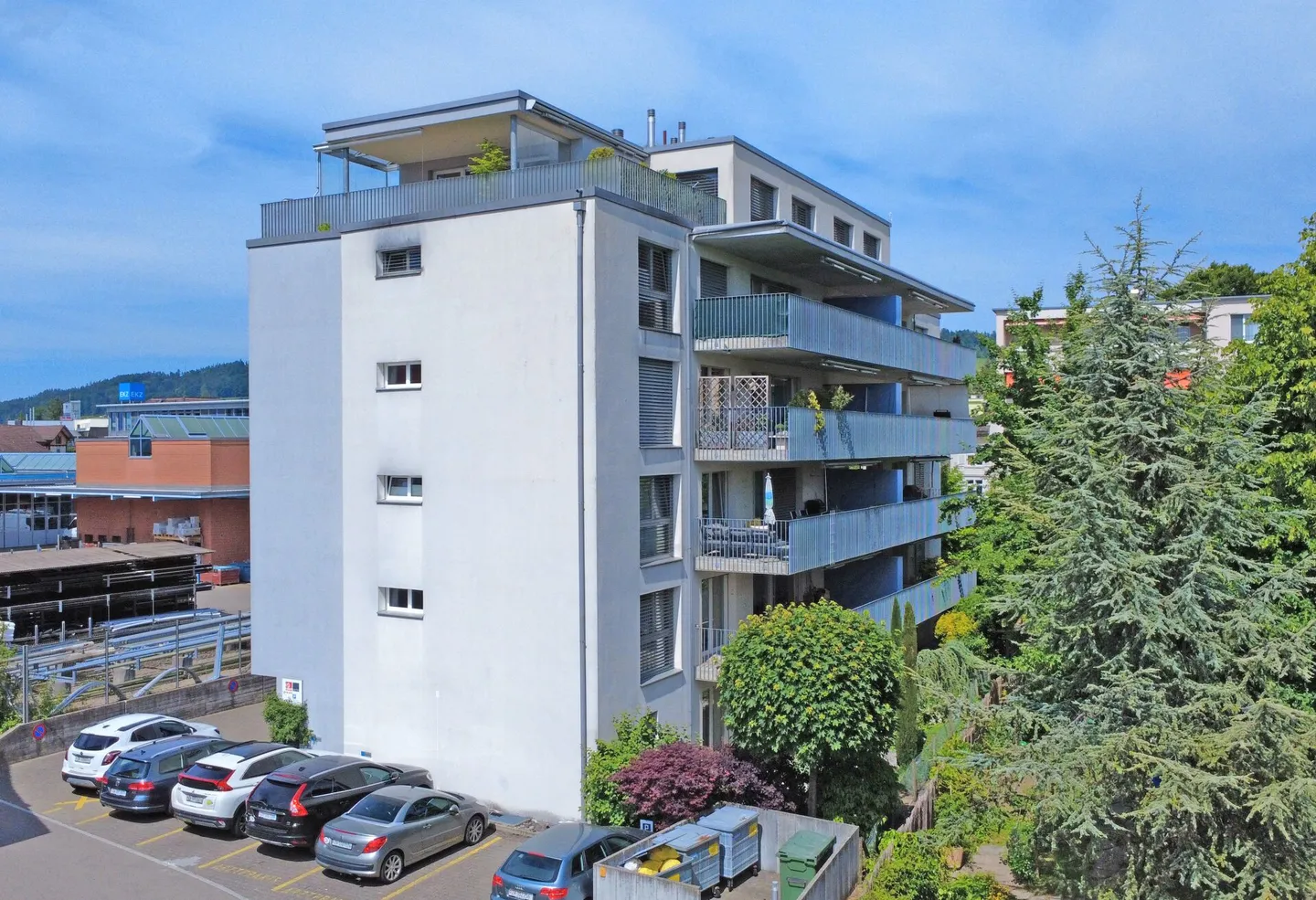Appartamento 5.5 stanze con grande balcone in posizione centrale - Foto 1 di 8