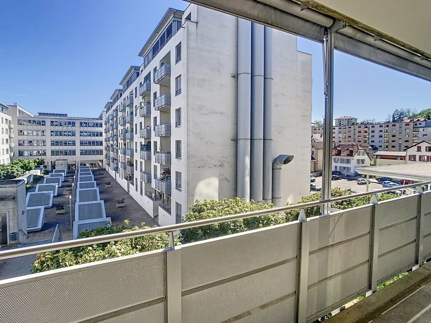 A DUE PASSI DALLA STAZIONE - Foto 5 di 10