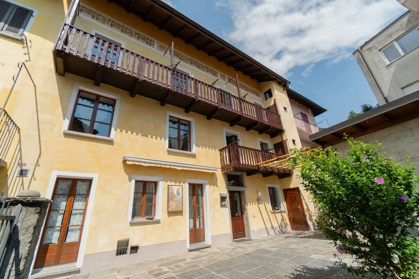 Casa rustica di 6 stanze - Foto 2 di 19