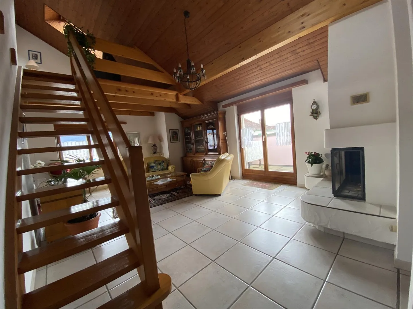 Apartment - Photo 9 of 13