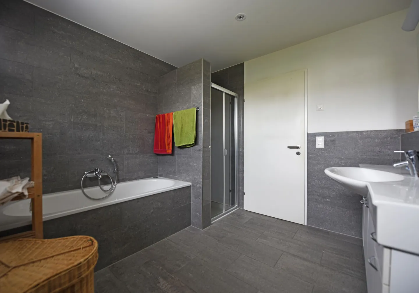 Appartamento 5.5 stanze con grande balcone in posizione centrale - Foto 4 di 8