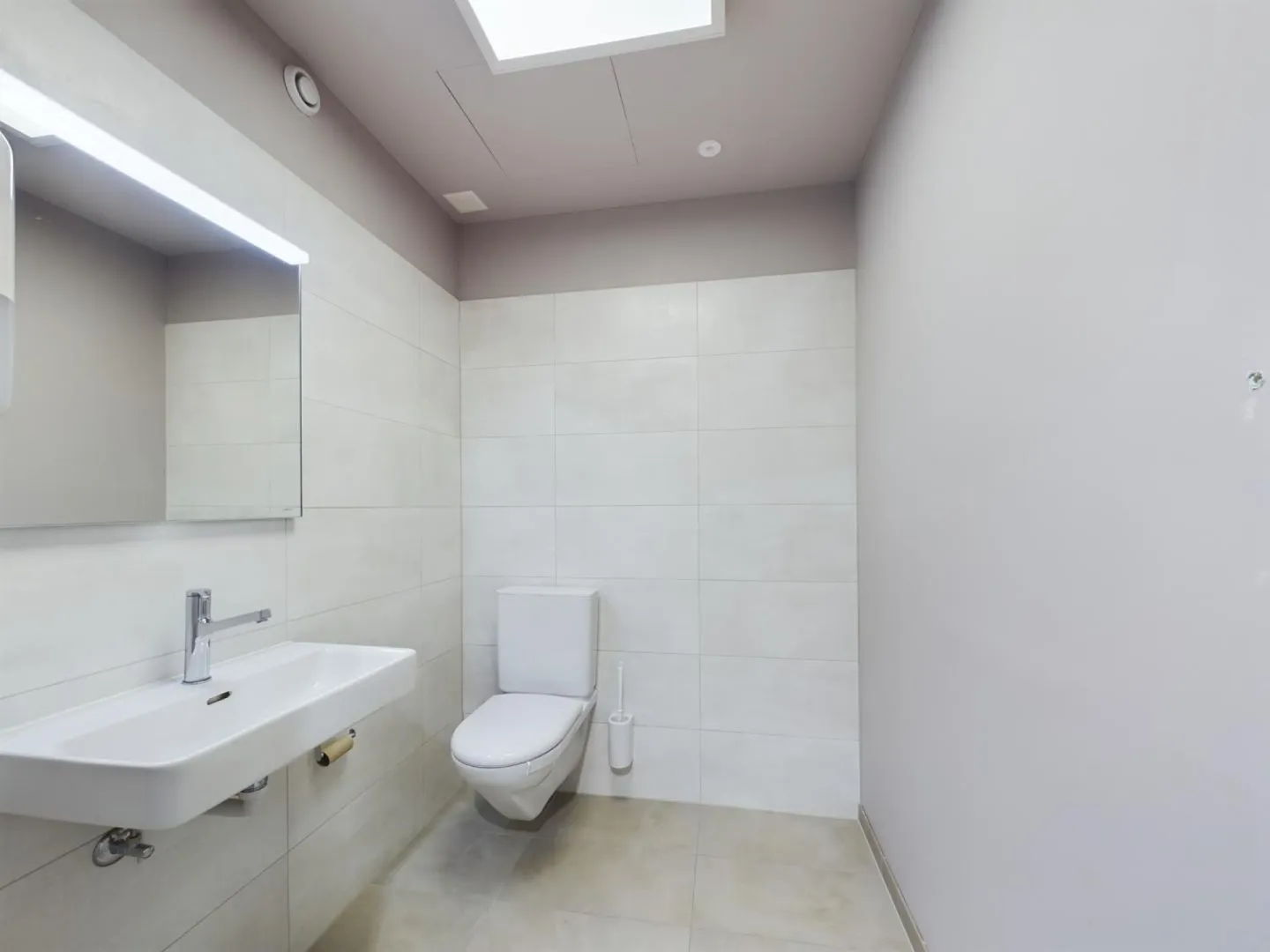 Arcade/Vetrina/Negozi 143 m2 a Yverdon-les-Bains - Foto 9 di 10