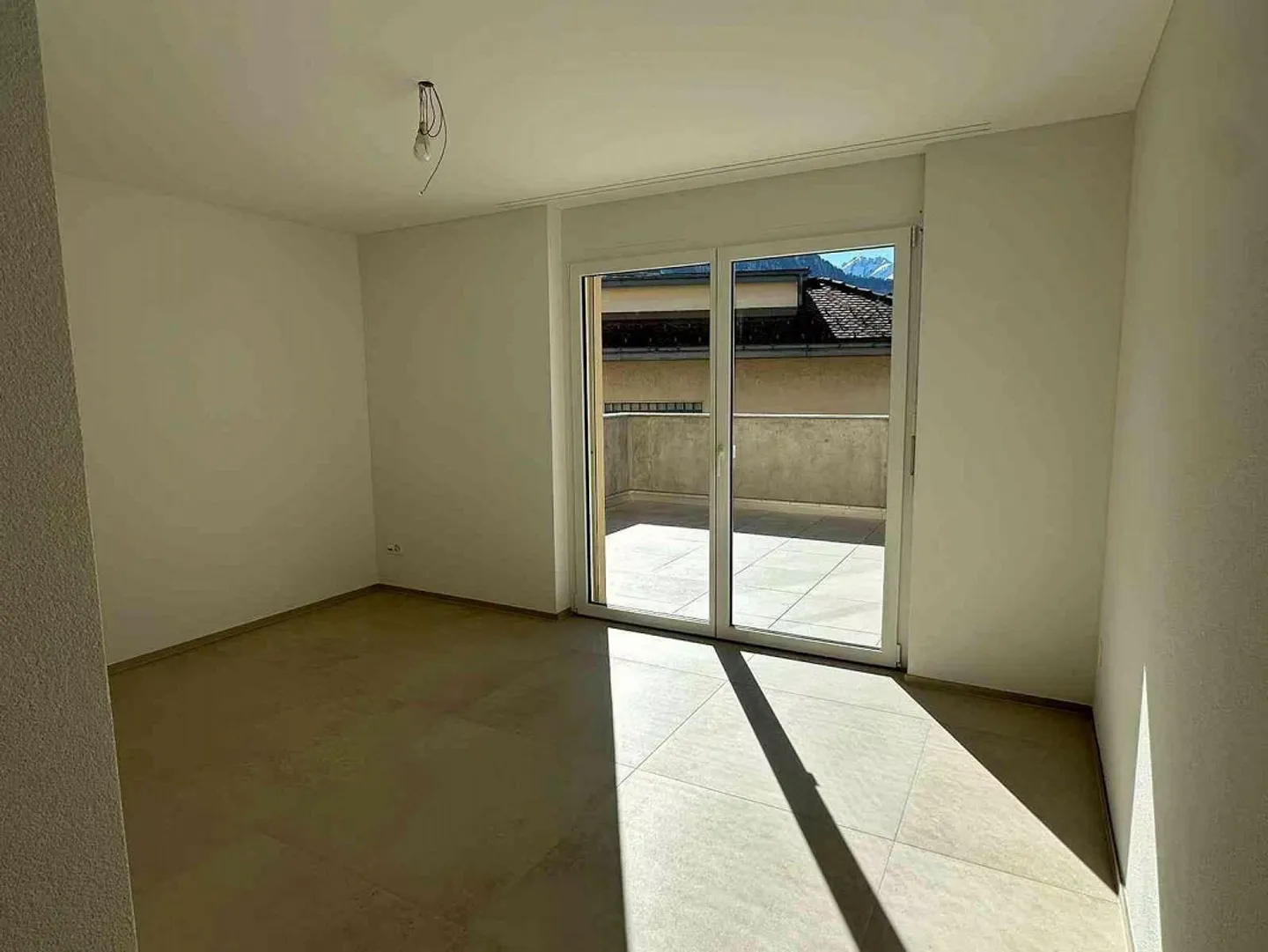 3.5 Room Apartment - Photo 4 of 11