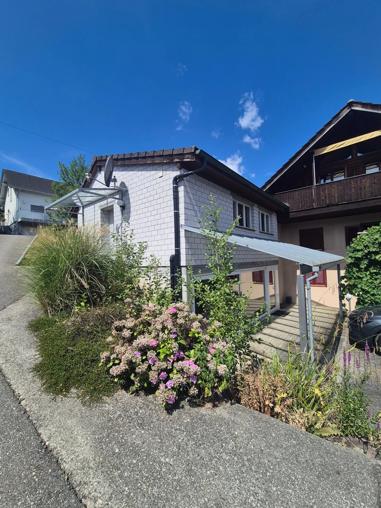 Versatile Multi-Family Home - Photo 3 of 13