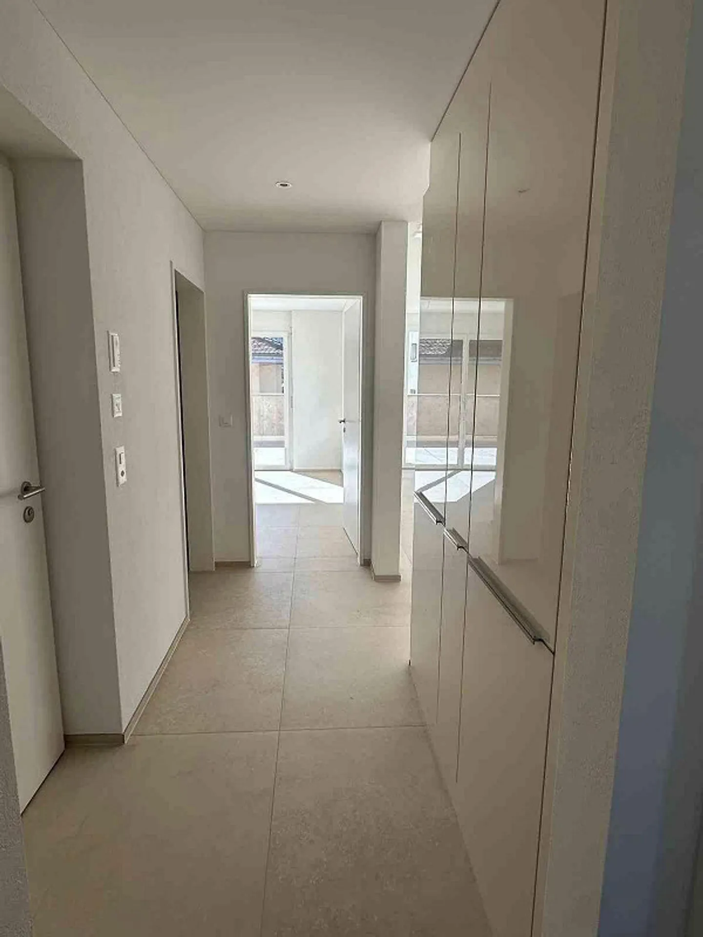 3.5 Room Apartment - Photo 8 of 11