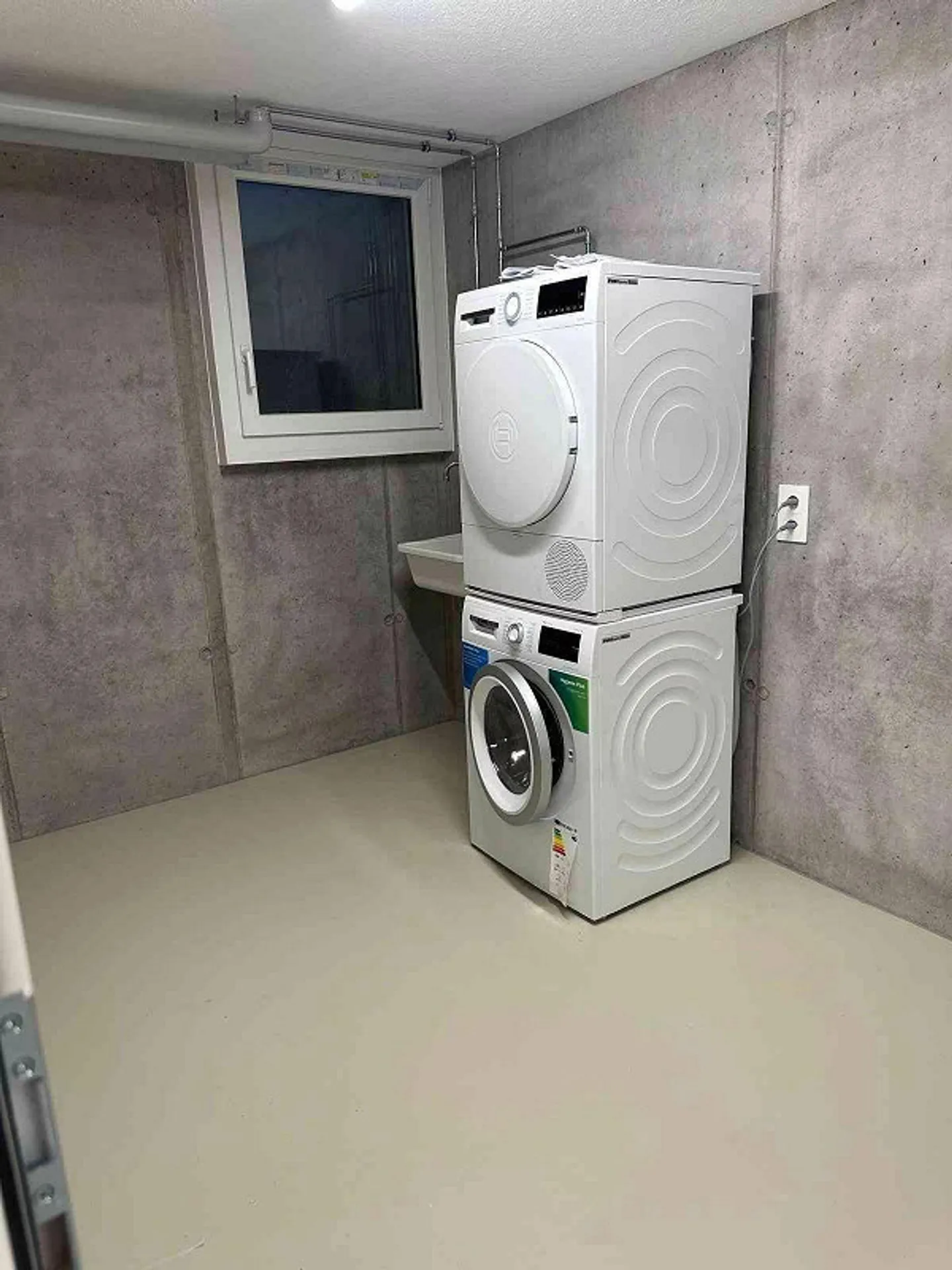 3.5 Room Apartment - Photo 11 of 11