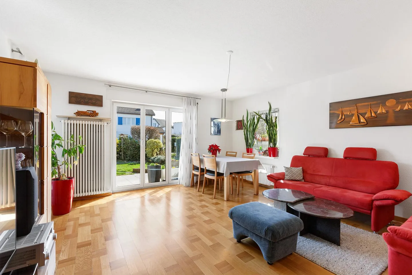 Maison individuelle avec potentiel d'aménagement dans un bel emplacement - Photo 2 sur 6