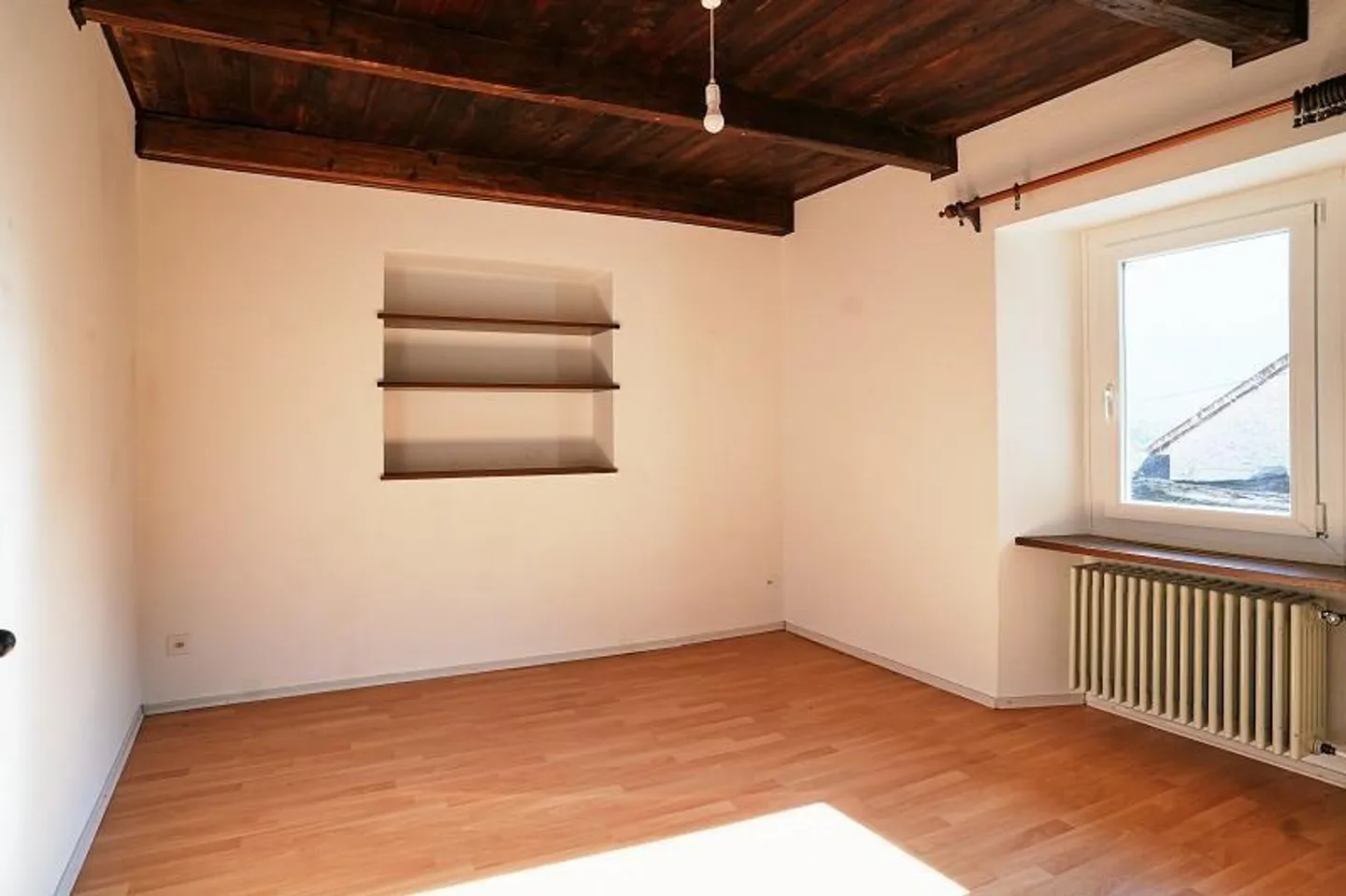 Charmantes Duplex mit rustikalem Charme - Foto 5 von 46