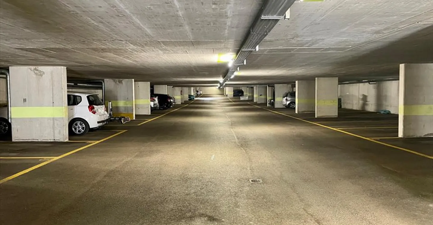 Indoor parking space number 44 - Photo 2 of 2