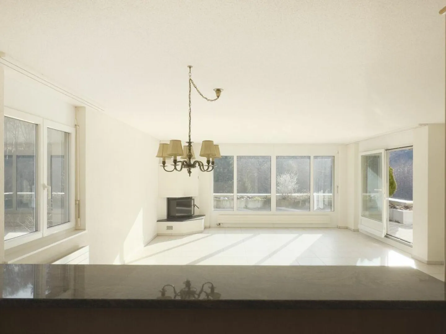 Light-flooded 5.5-room terrace house with two covered parking spaces - Photo 16 of 30