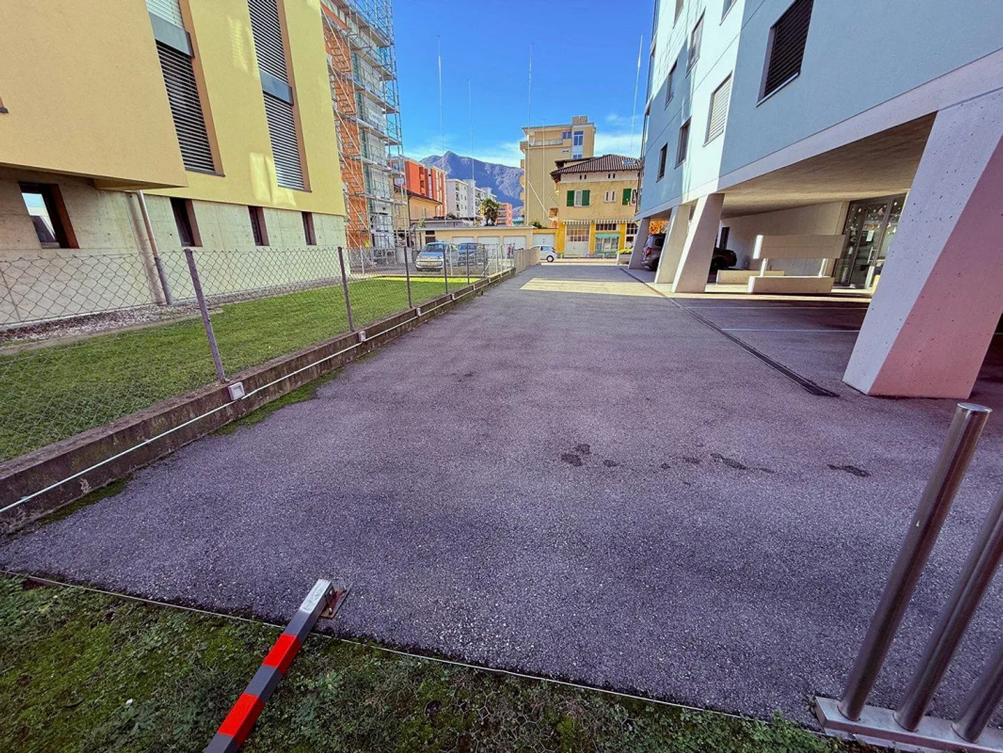 place de parking - Photo 3 sur 3