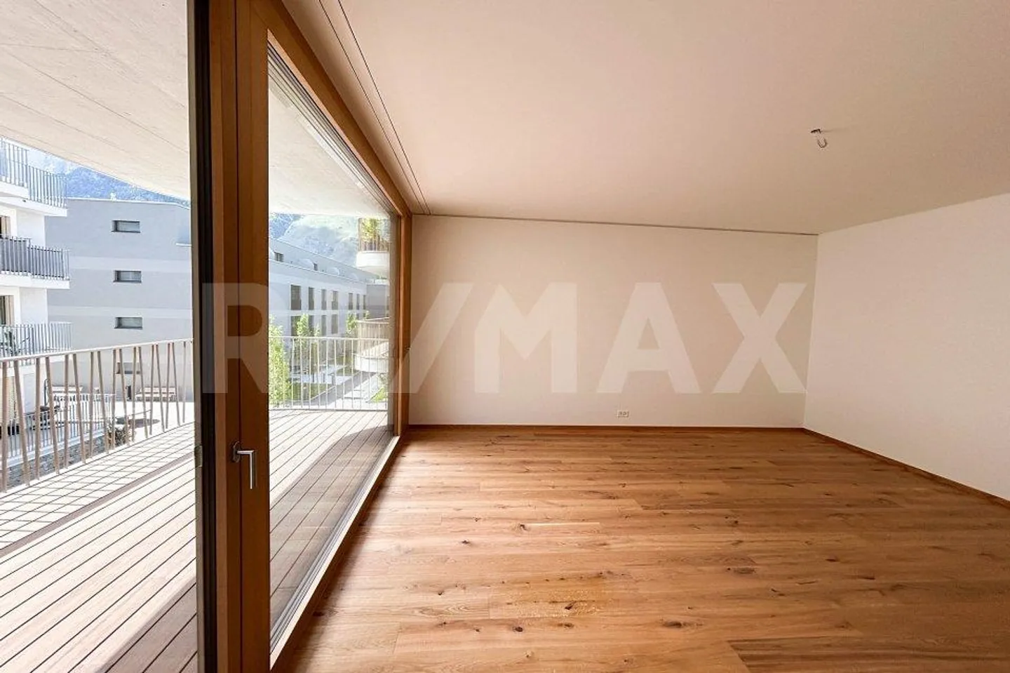 4½ Room Apartment on the 1st Floor, No. 08 - Photo 4 of 13