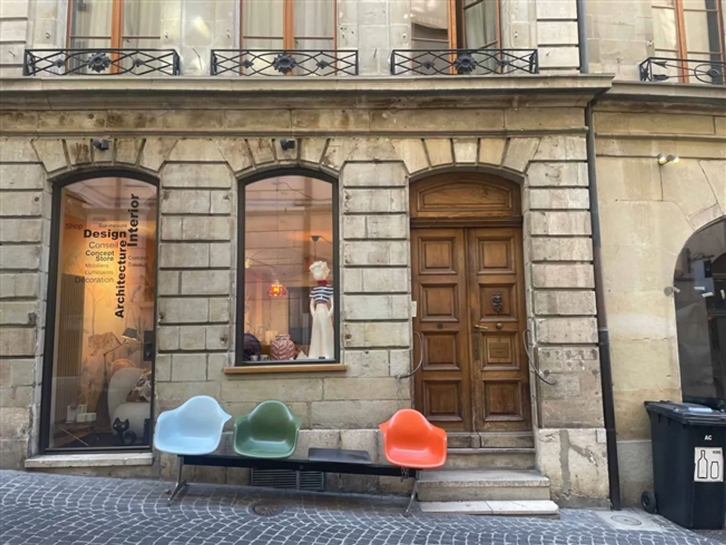 Magnificent Arcade of 124 m² in the Old Town - Photo 2 of 3