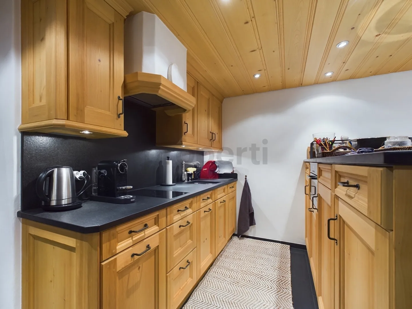 Charmantes Studio mit Balkon - Foto 3 von 7