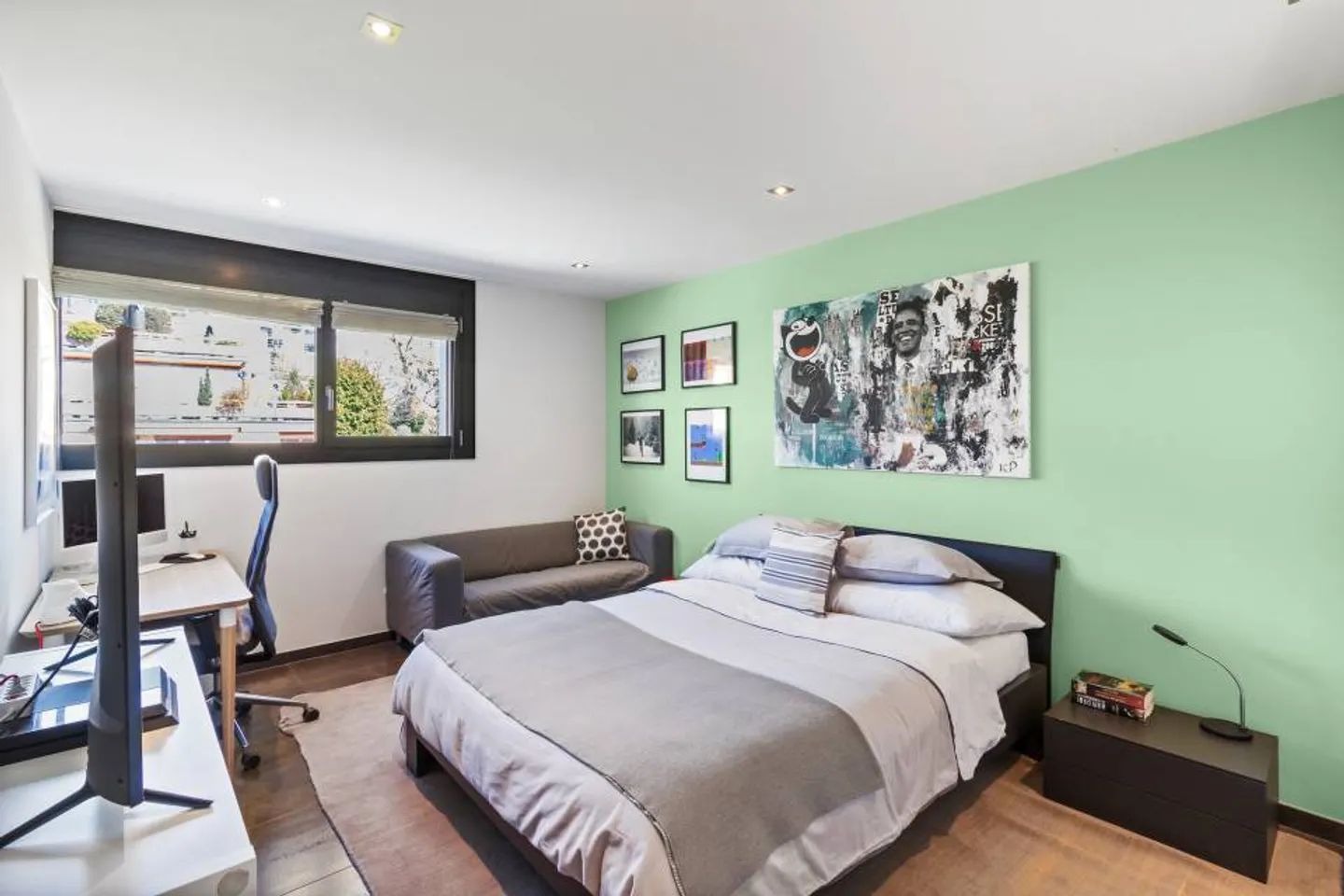 Un duplex en penthouse où chaque moment devient un privilège. - Photo 11 sur 13