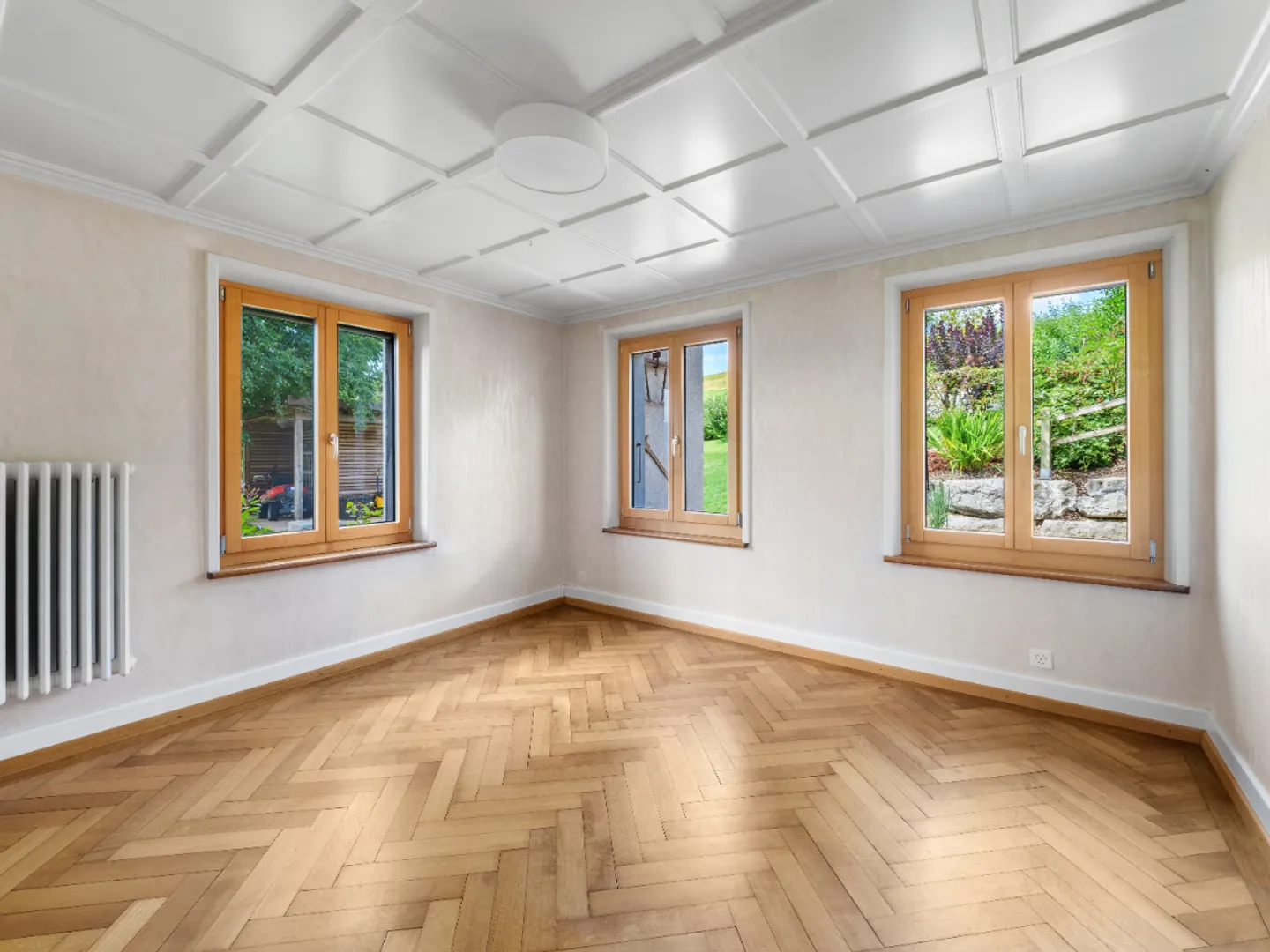 Appartamento duplex con ampie aree esterne e direttamente al confine con la zona paesaggistica - Foto 4 di 8