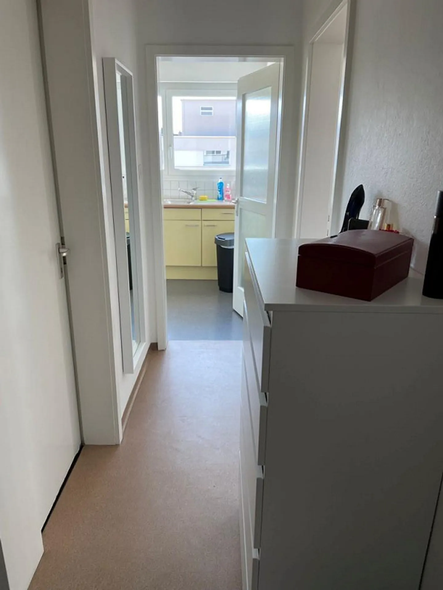 Sonnige zentrale Wohnung verfügbar - Foto 7 von 8
