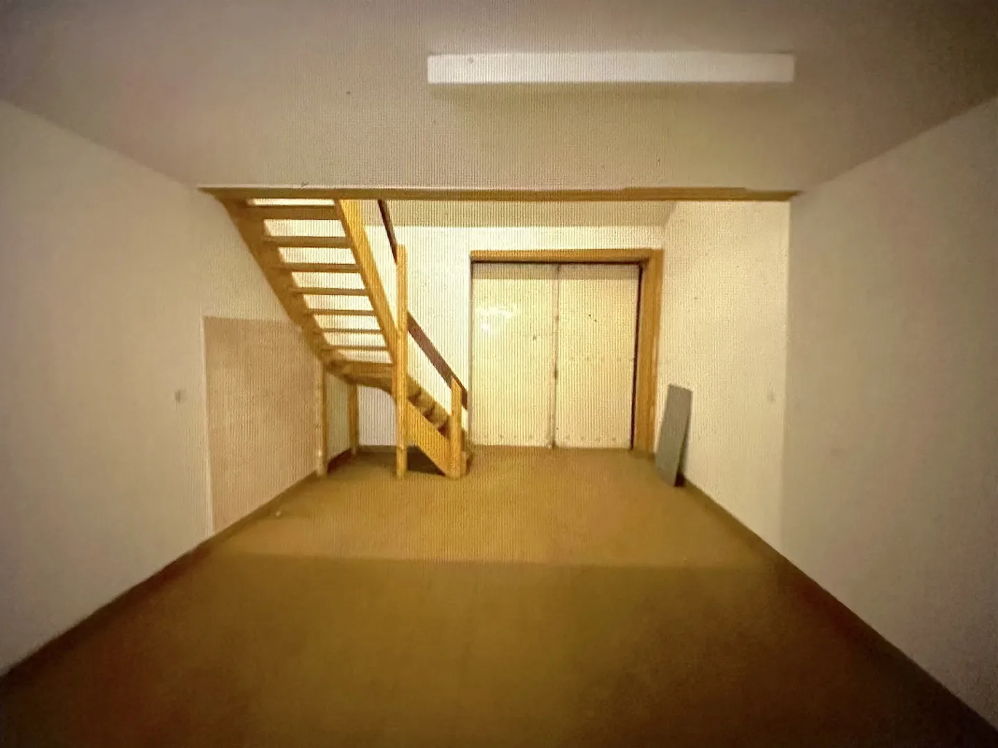 FOR RENT COMMERCIAL GARAGE FOR INDIVIDUAL OR COMPANY - Photo 1 of 2