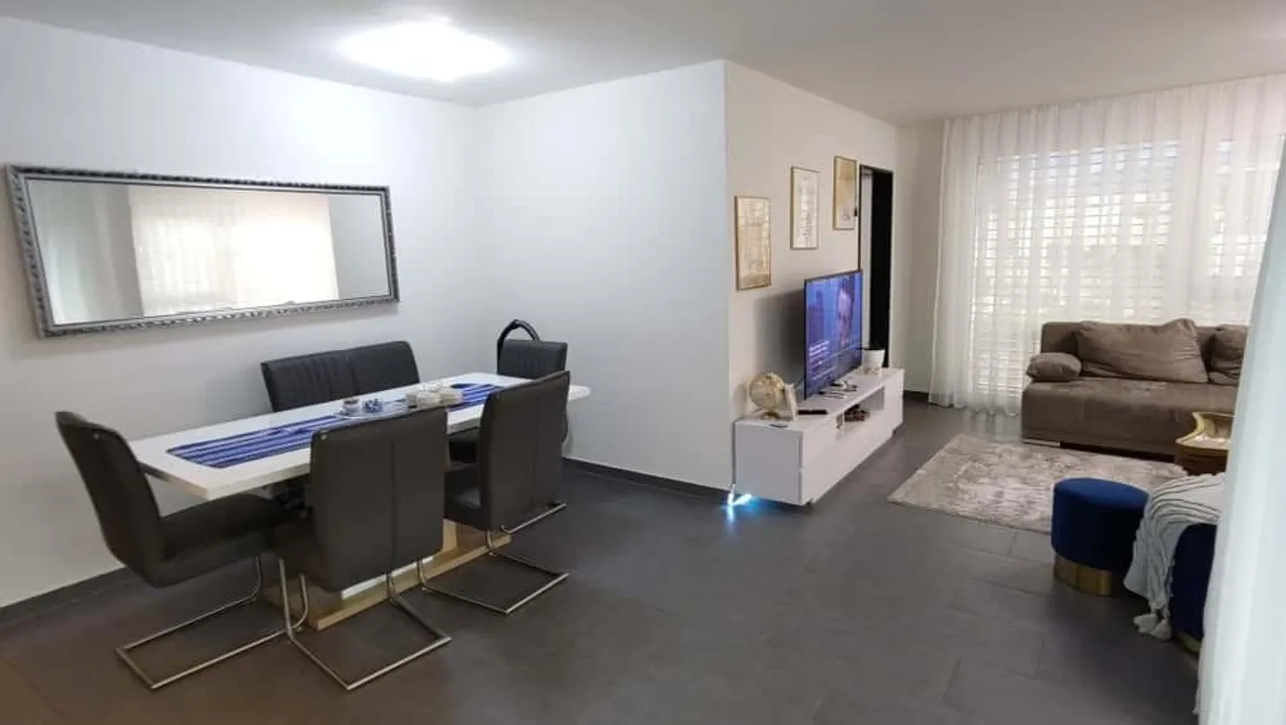 2.5 room apartment with balcony - Photo 8 of 16