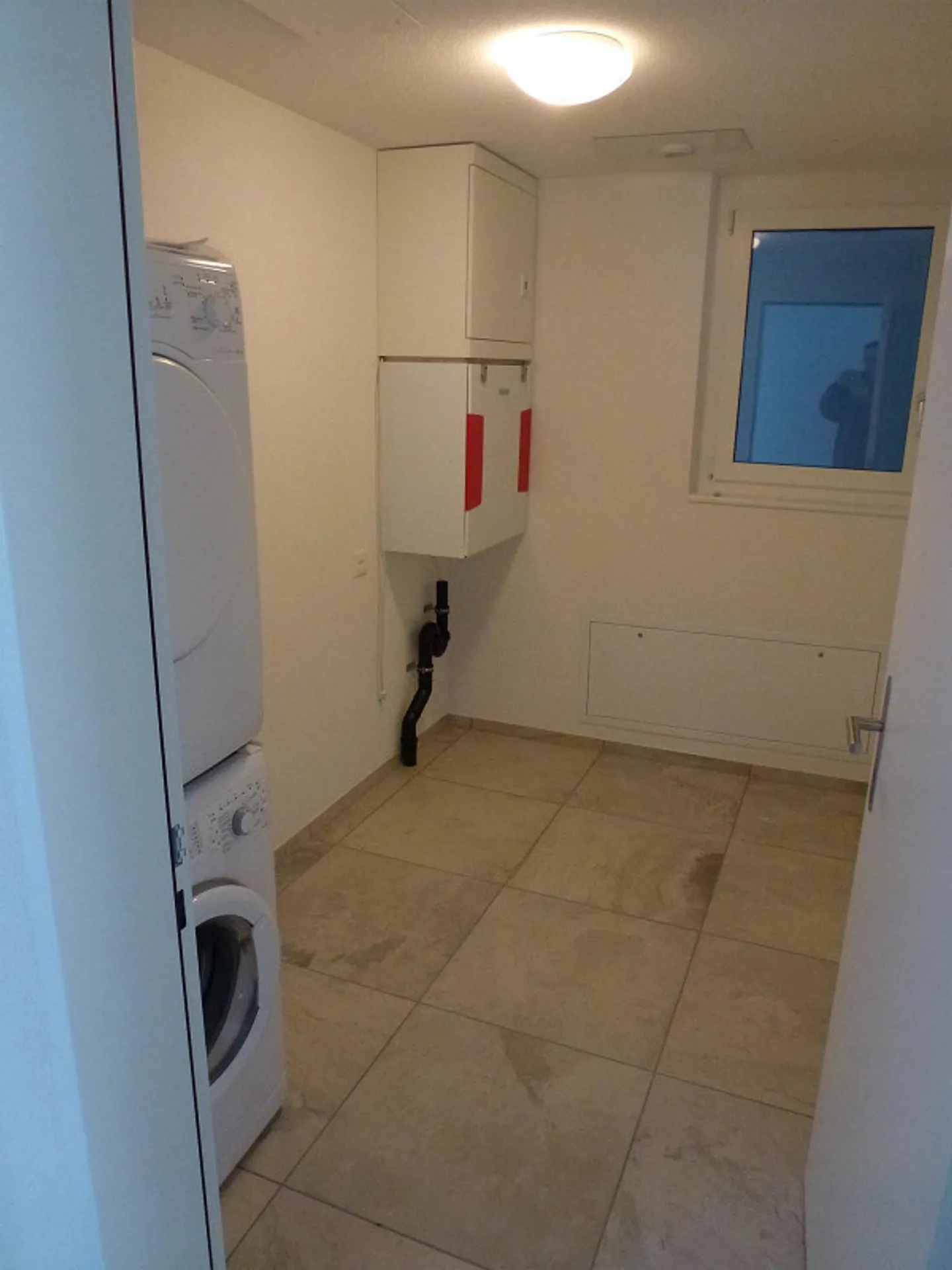 Moderno appartamento con terrazza di 5,5 stanze in standard di proprietà - Foto 11 di 17