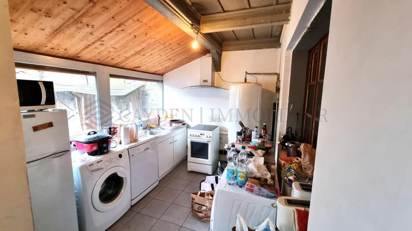 Affascinante casa di villaggio con grande potenziale - Foto 4 di 9
