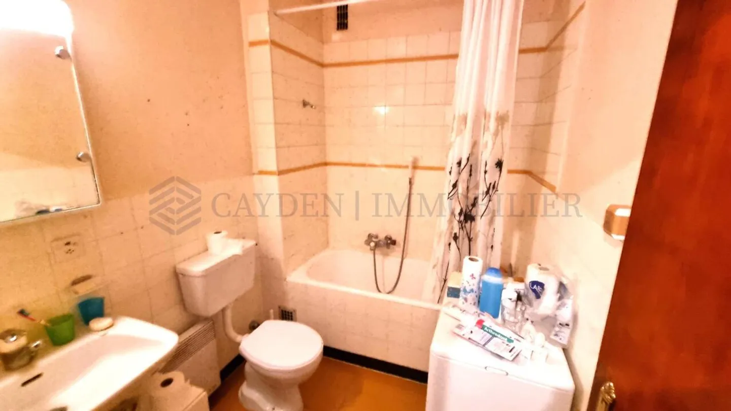 Affascinante casa di villaggio con grande potenziale - Foto 6 di 9