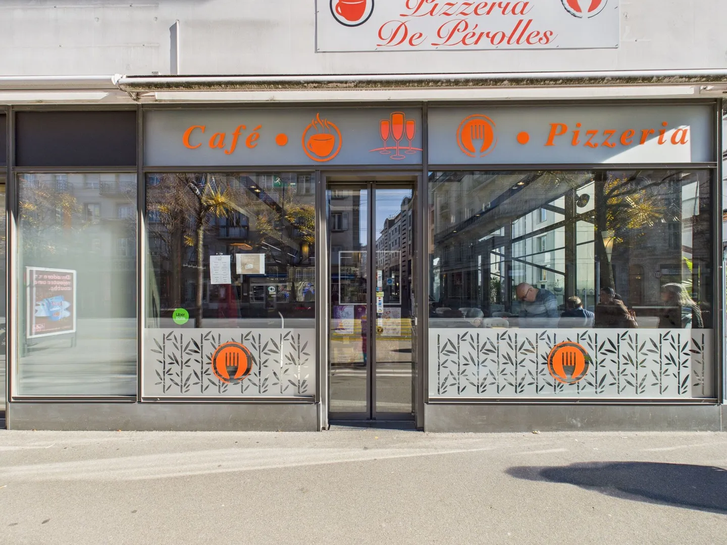 Restaurant Pizzeria de Perolles - Photo 1 of 10