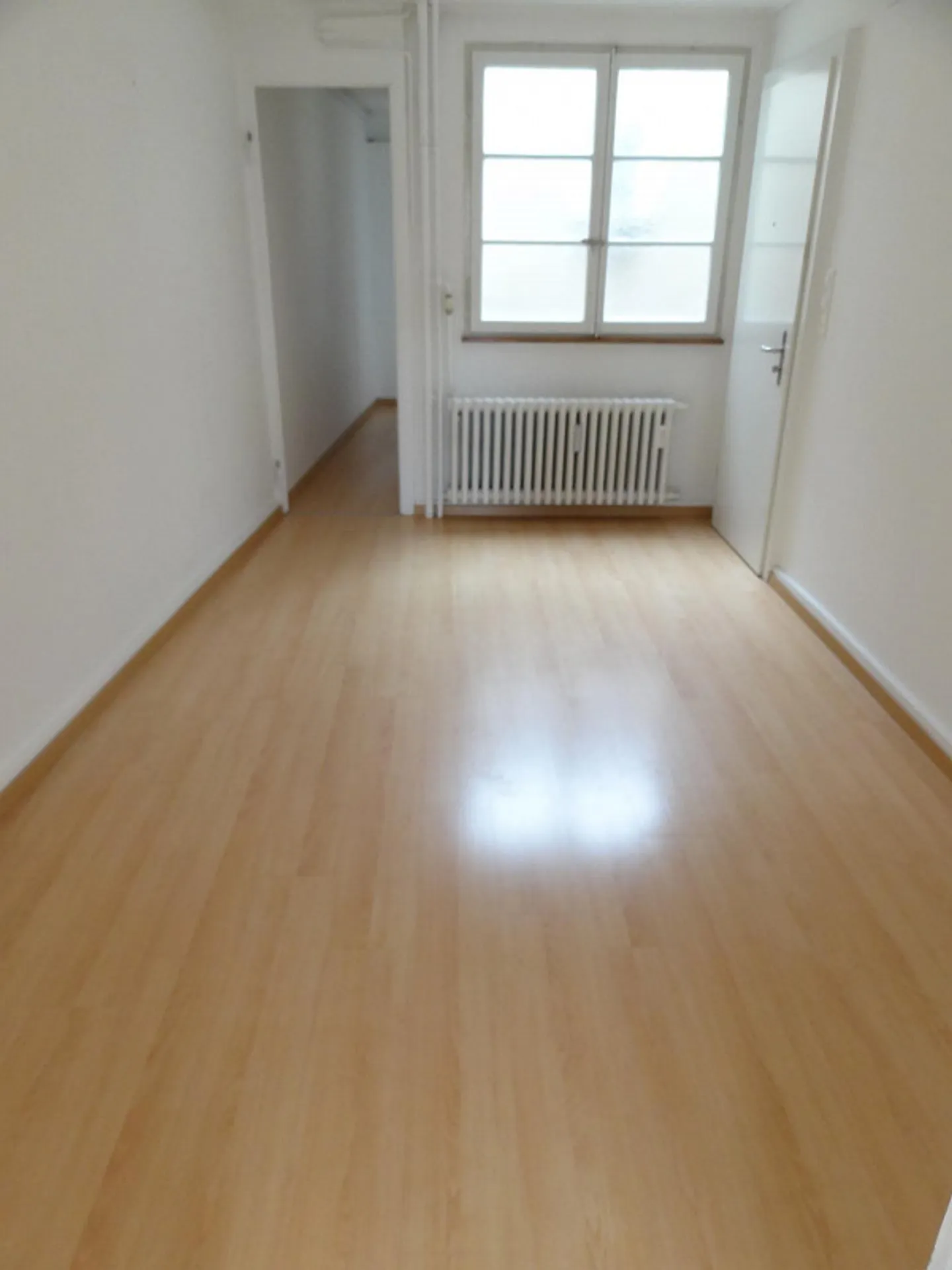 Appartamento 3 1/2 locali nel centro storico / limitato fino al 31.03.2026 - Foto 8 di 10