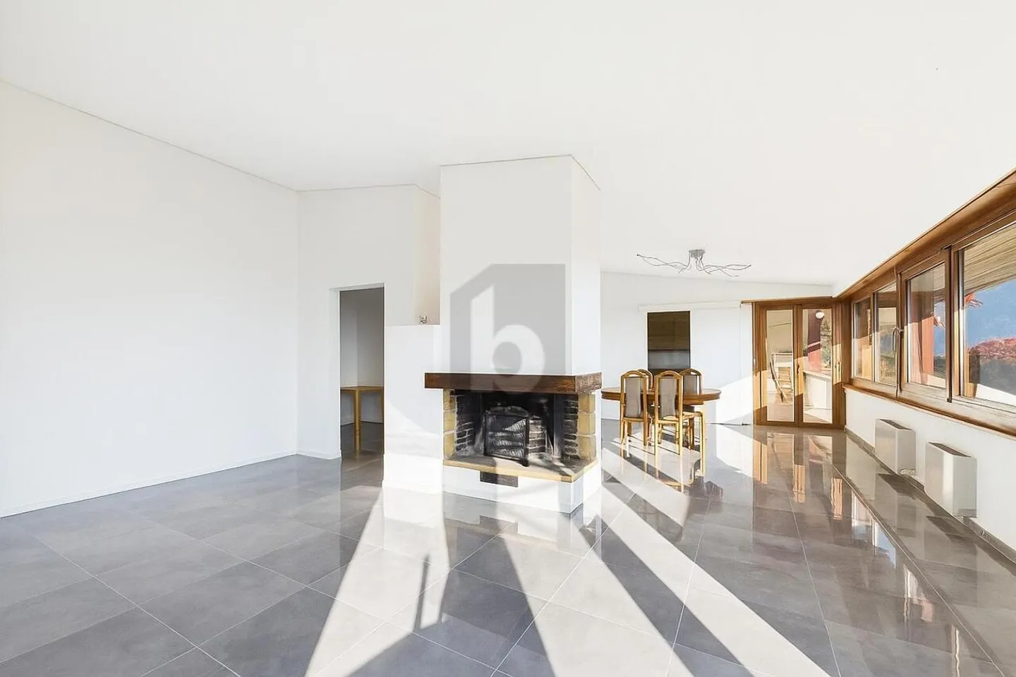 ENTIRELY RENOVATED AND FURNISHED, UNOBSTRUCTED VIEW - Photo 3 of 6