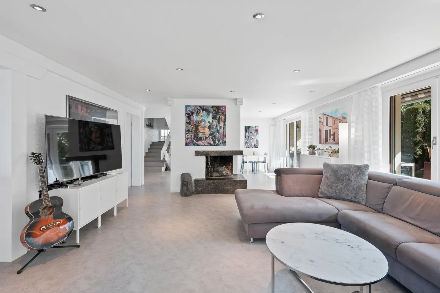 Casa unifamiliare da sogno di 7,5 locali con piscina e vista panoramica - Foto 7 di 11