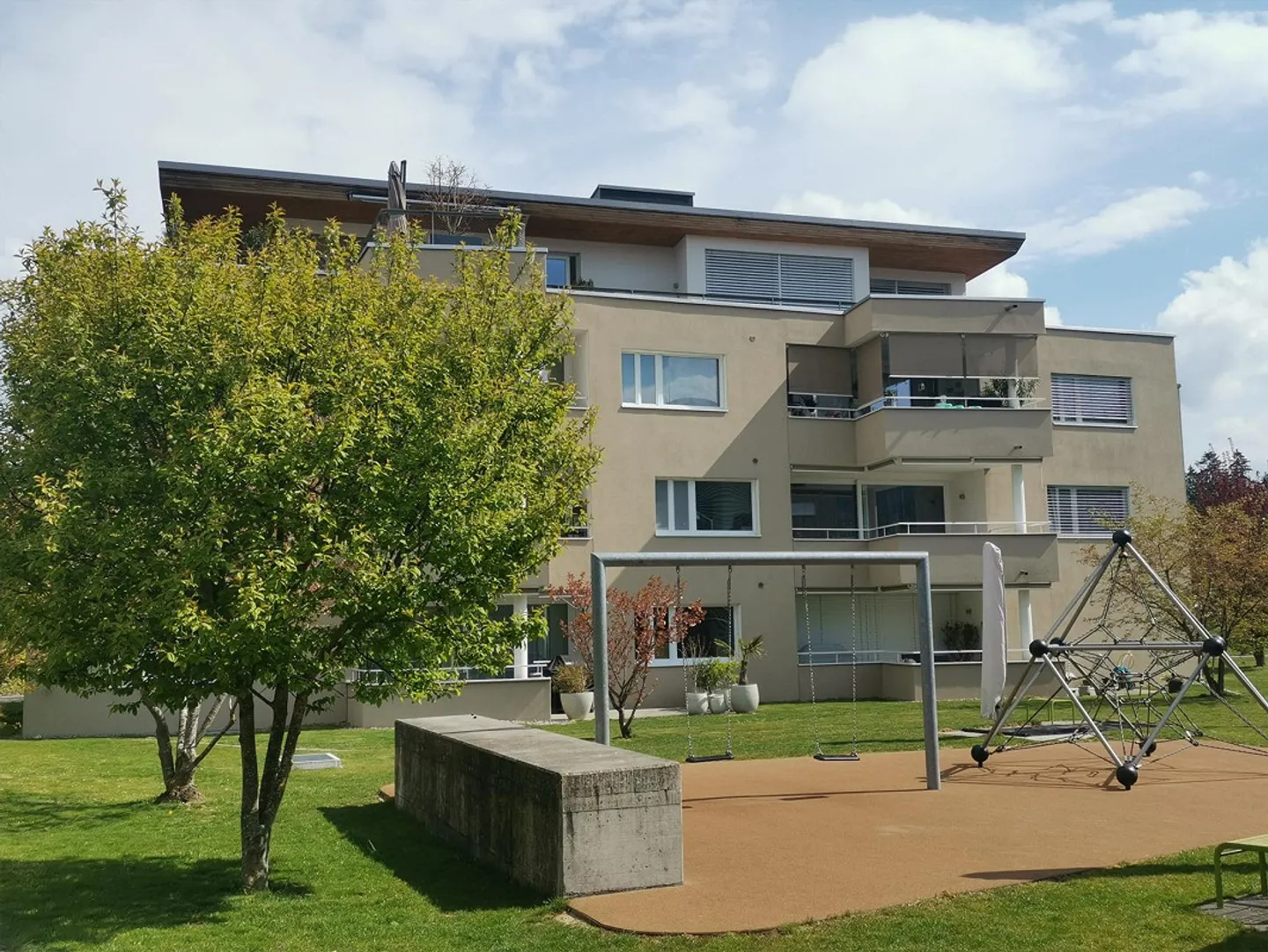 Moderne Attikawohnung mit Terrasse - Foto 1 von 10