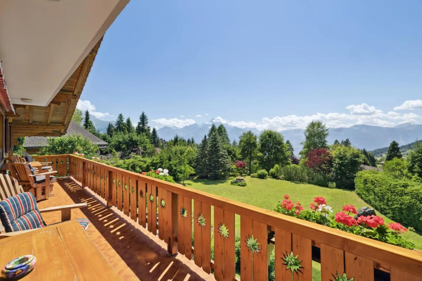 In the highly sought-after Domaine de la Forêt, vast exceptional property - Photo 4 of 13