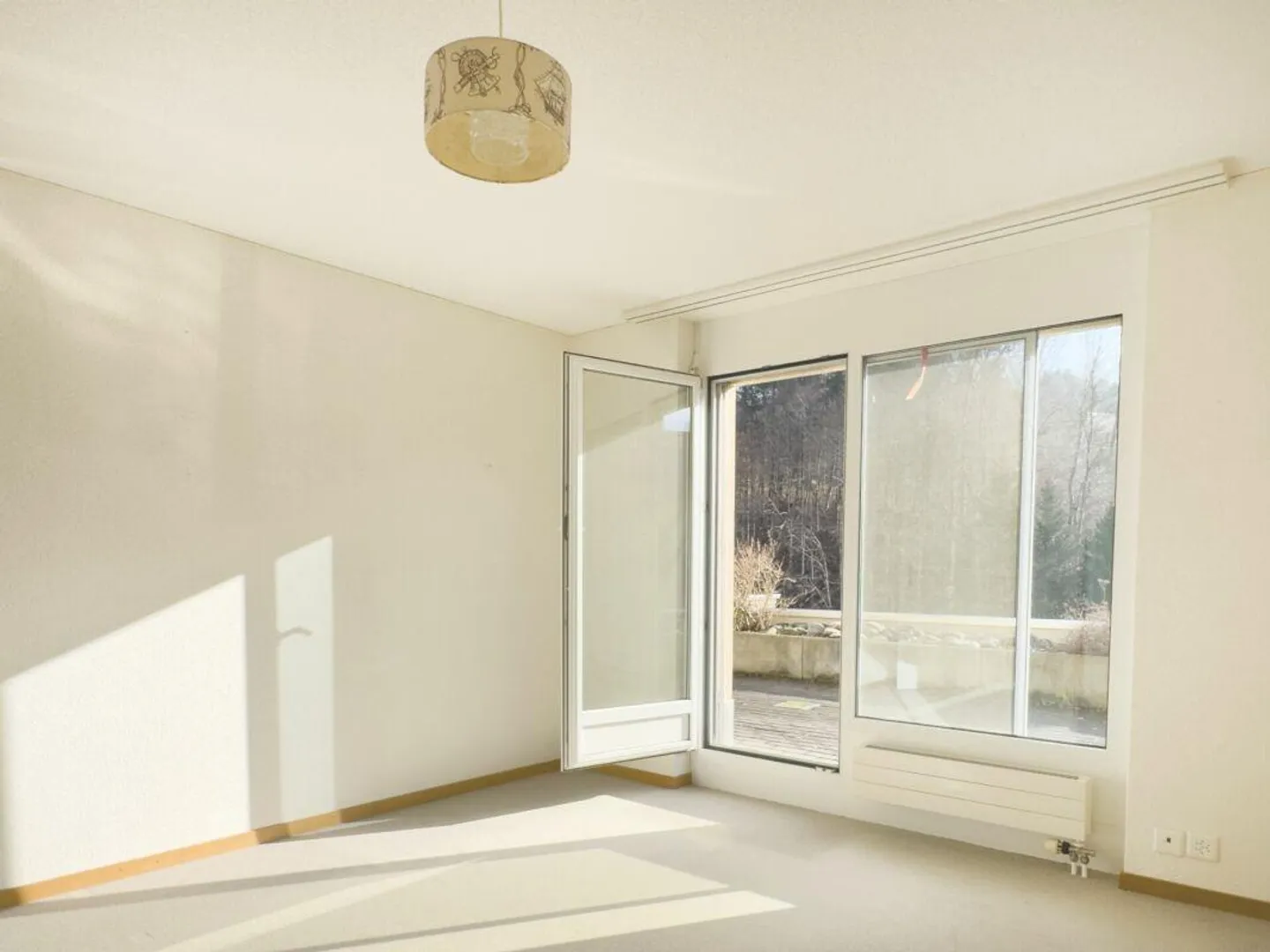 Casa a terrazza luminosa di 5,5 stanze con due posti auto coperti - Foto 11 di 30