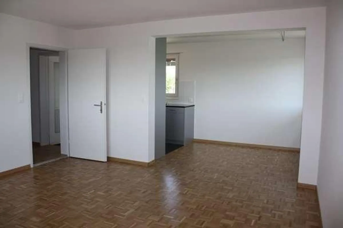 Grosszügige Wohnung in Niklausen - Foto 4 von 6