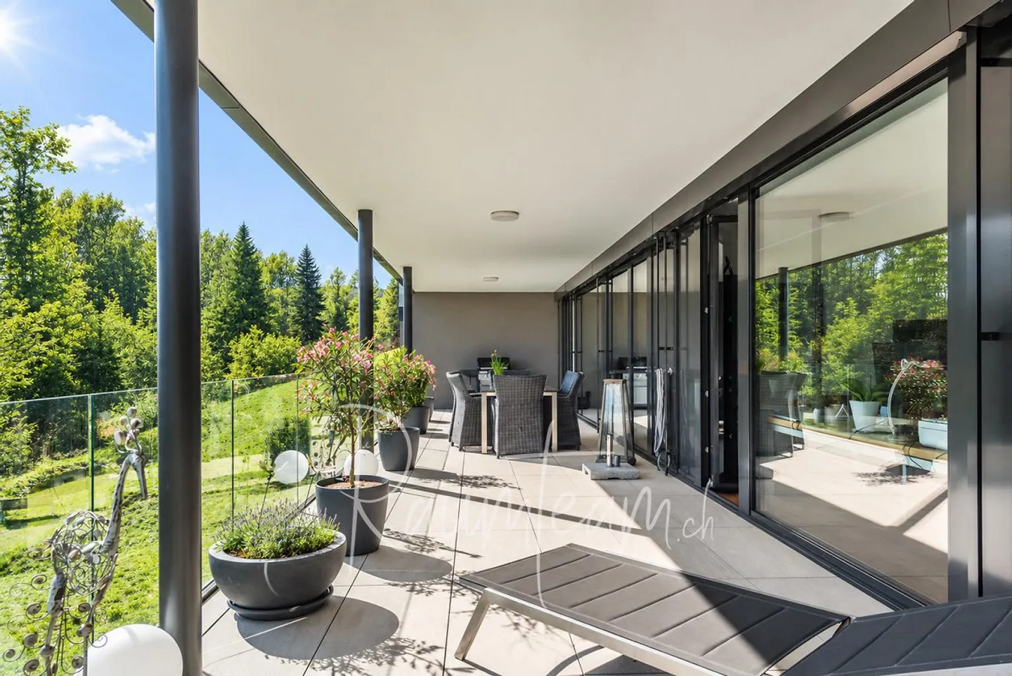 Exklusives Apartment mit Traumhaftem Blick - Foto 4 von 14