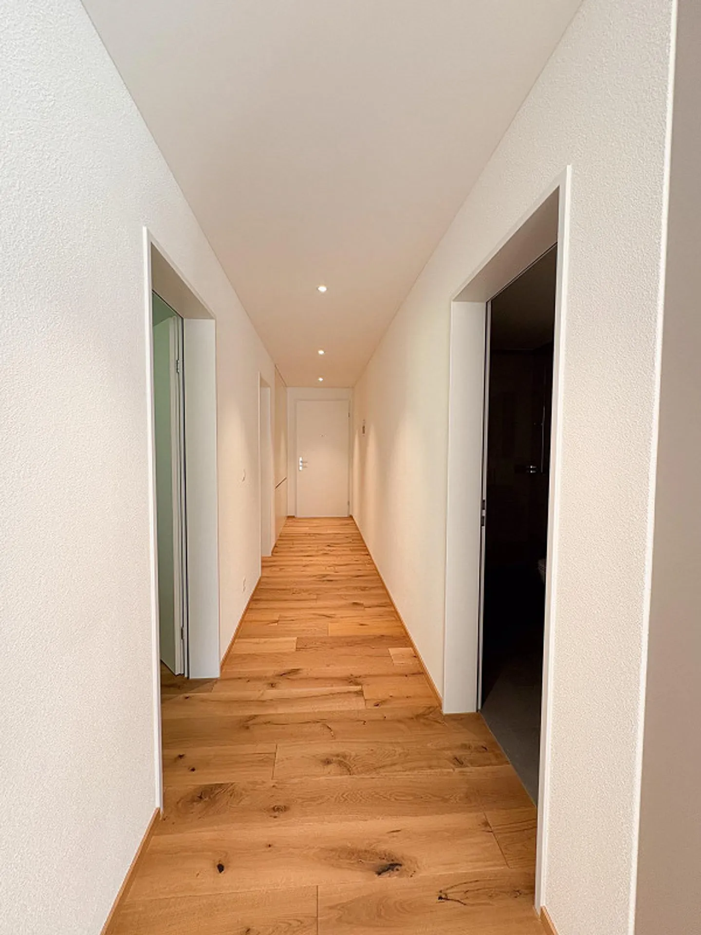 Modernes Familienapartment in Cazis - Foto 10 von 16