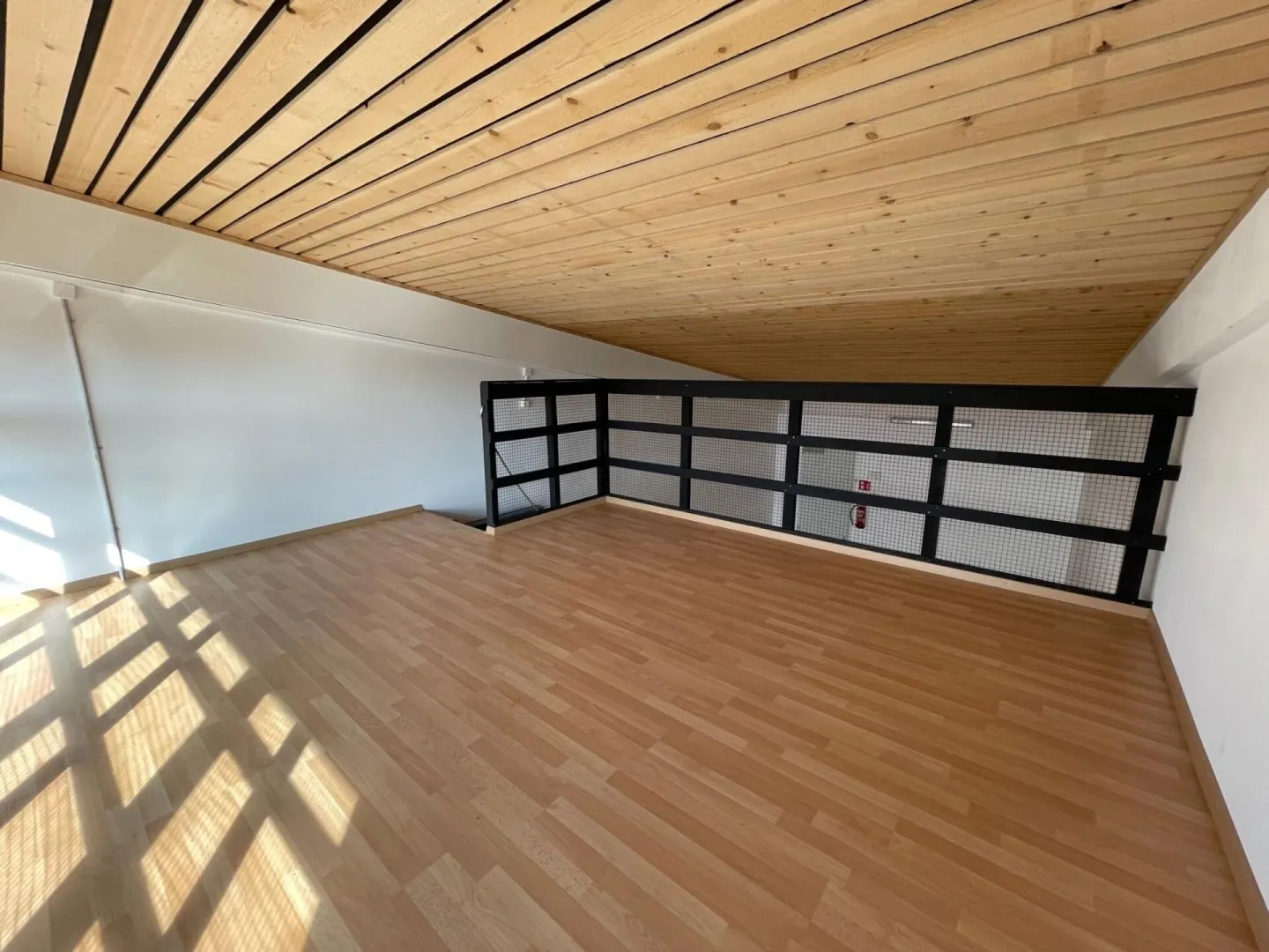 Amministrativo/Ufficio 73 m2 a Yverdon-les-Bains - Foto 2 di 4