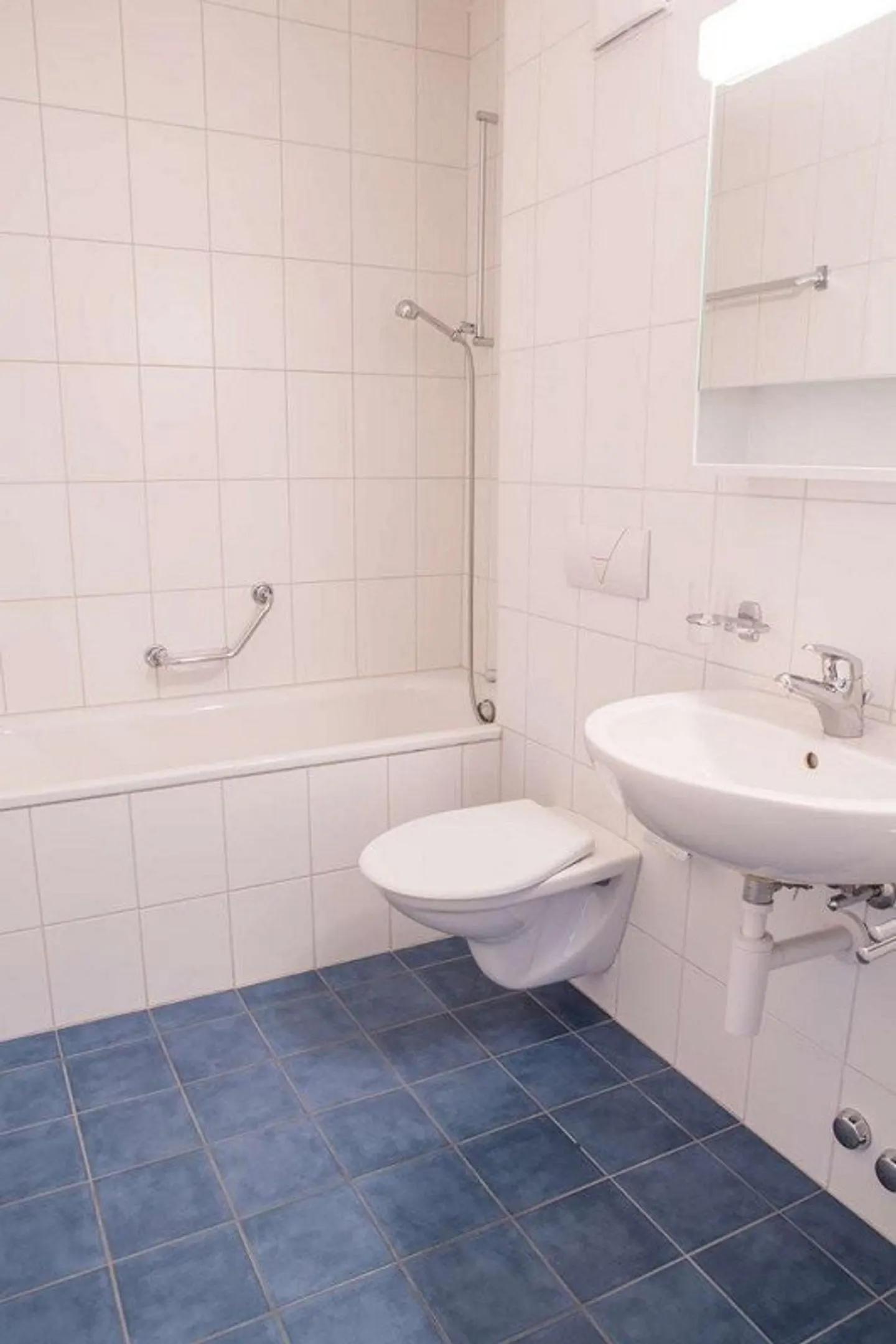 5.5-room apartment on the ground floor for rent in Fribourg! - Photo 6 of 9