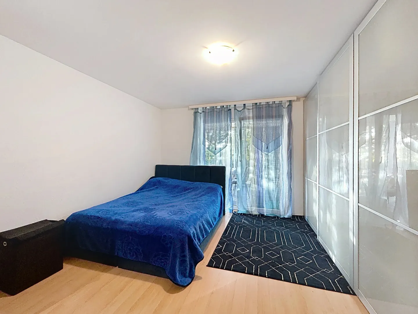 4,5 Zimmer mit Garten und separatem Eingang - Foto 5 von 9