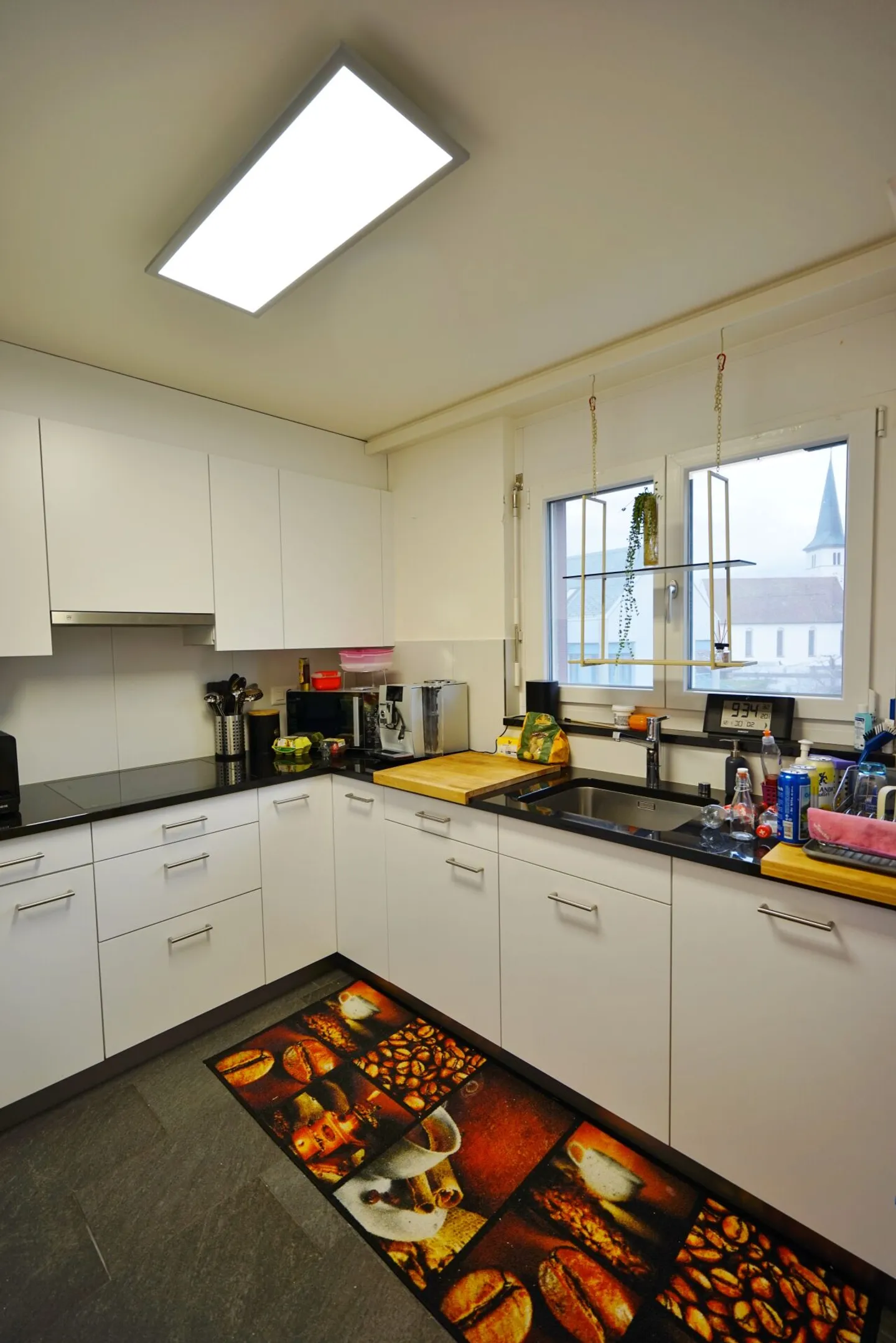 Modern 3.5-room apartment in a quiet location - Photo 2 of 6