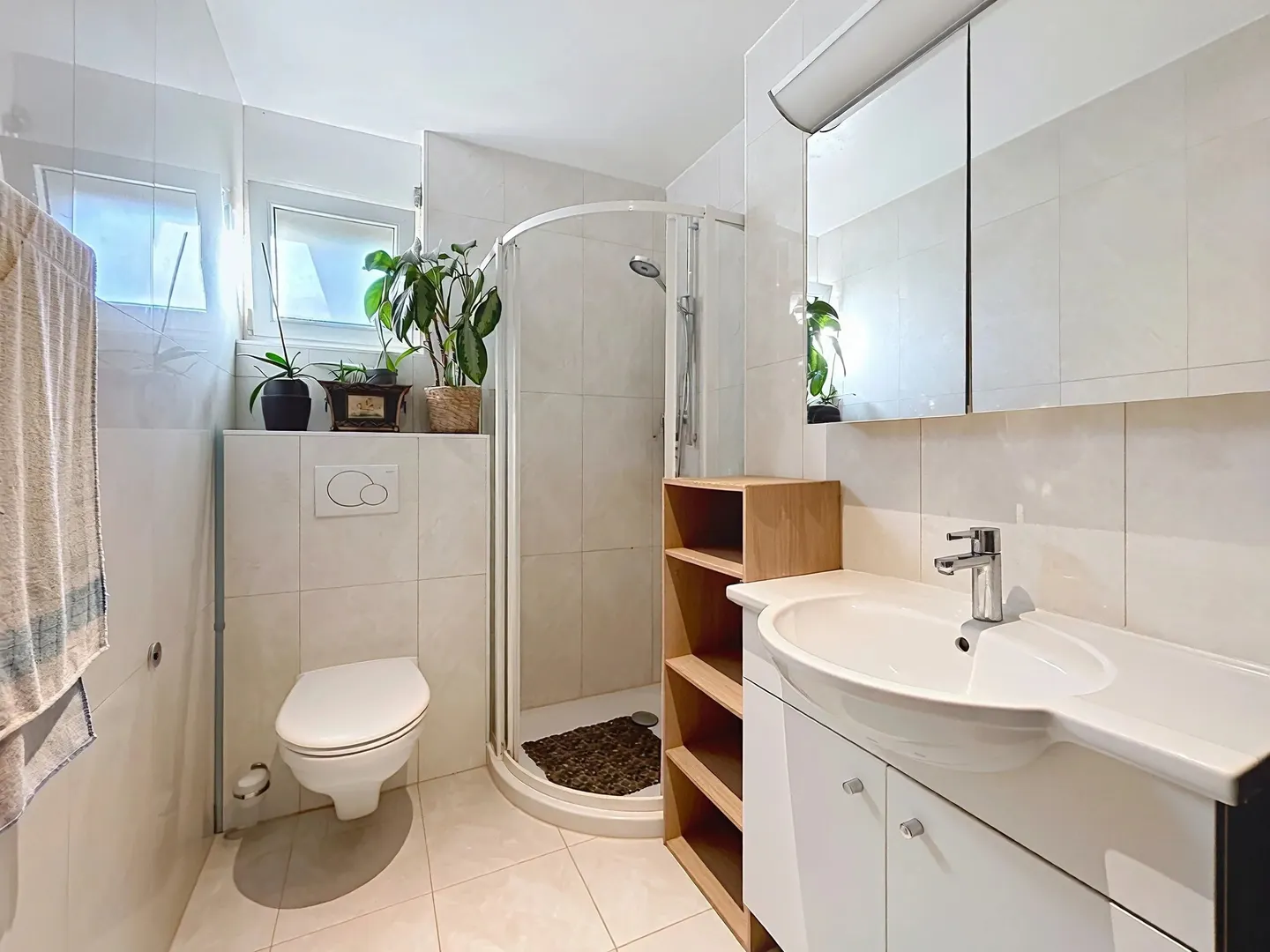 4,5 Zimmer mit Garten und separatem Eingang - Foto 9 von 9