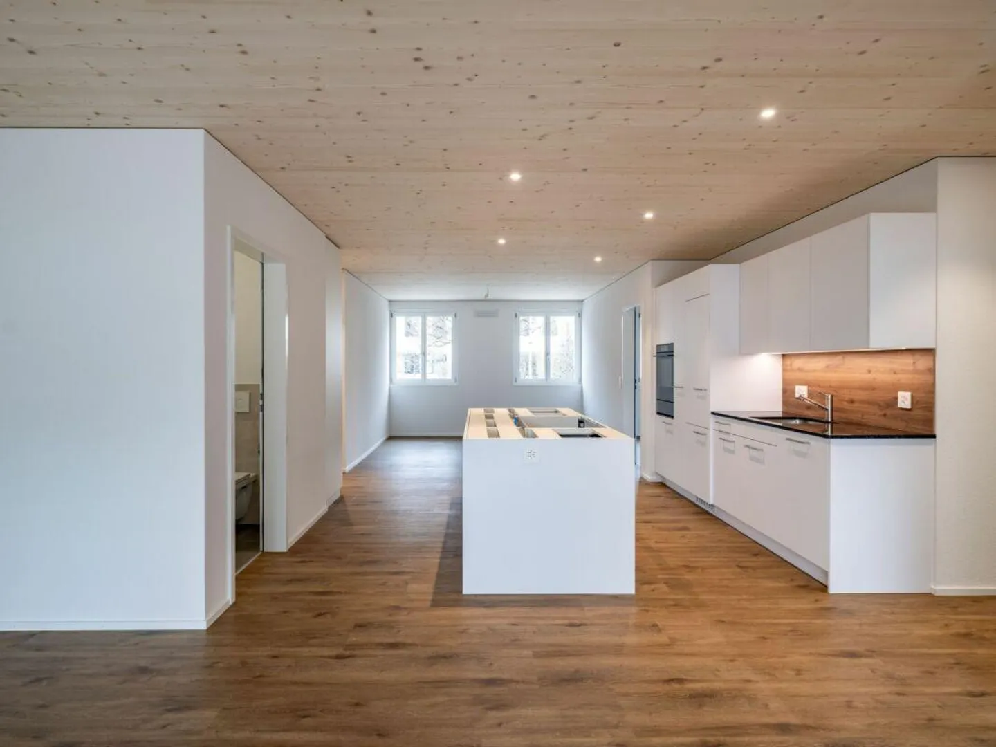Spacious, modern 3.5-room garden apartment for rent - Photo 3 of 12