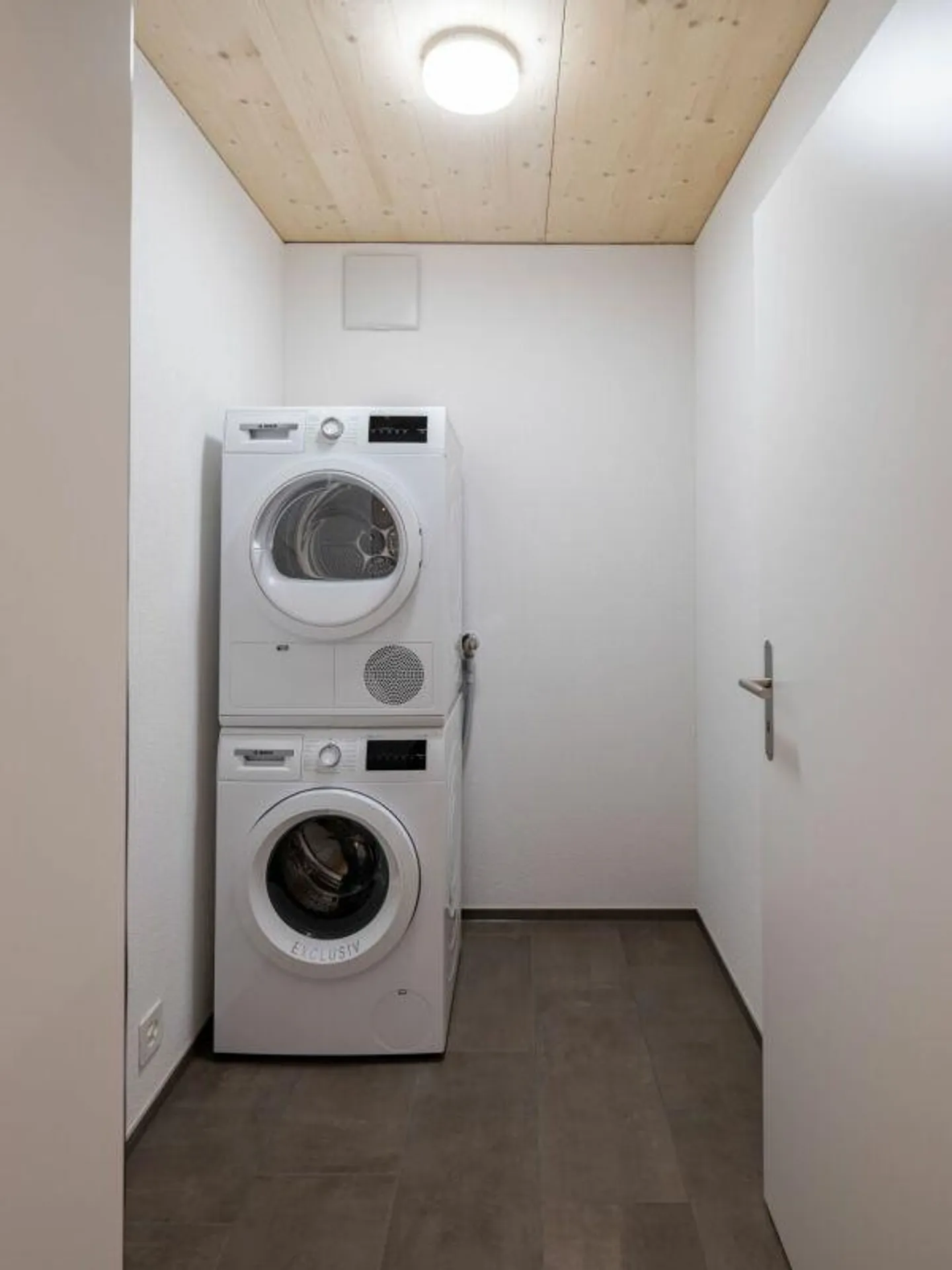 Spacious, modern 3.5-room garden apartment for rent - Photo 10 of 12