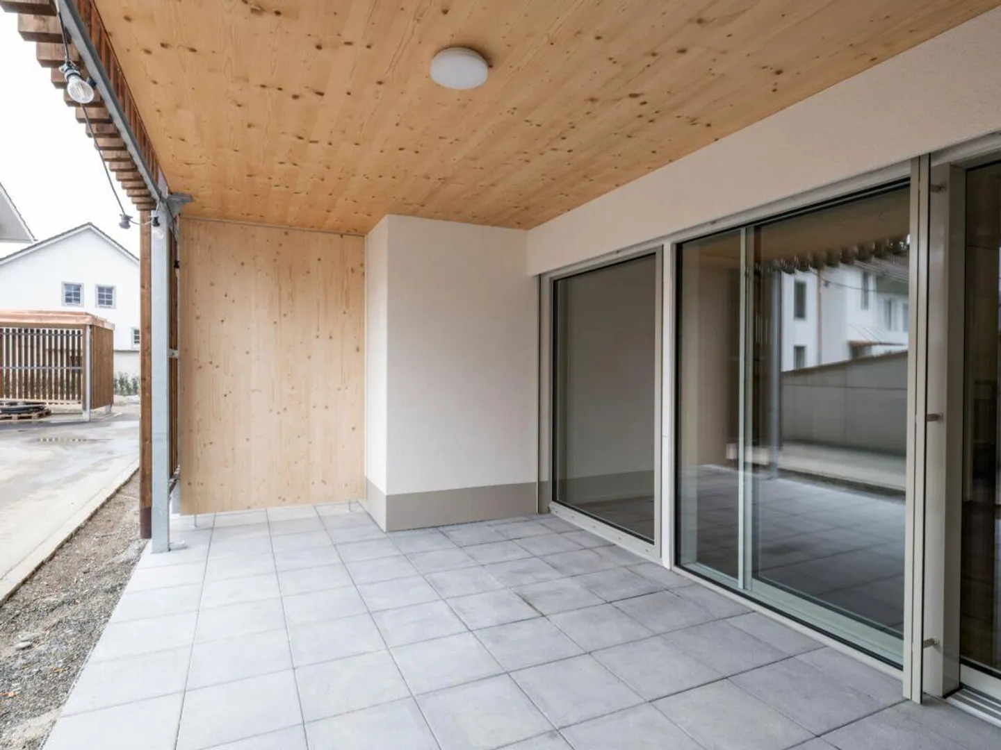 Spacious, modern 3.5-room garden apartment for rent - Photo 11 of 12