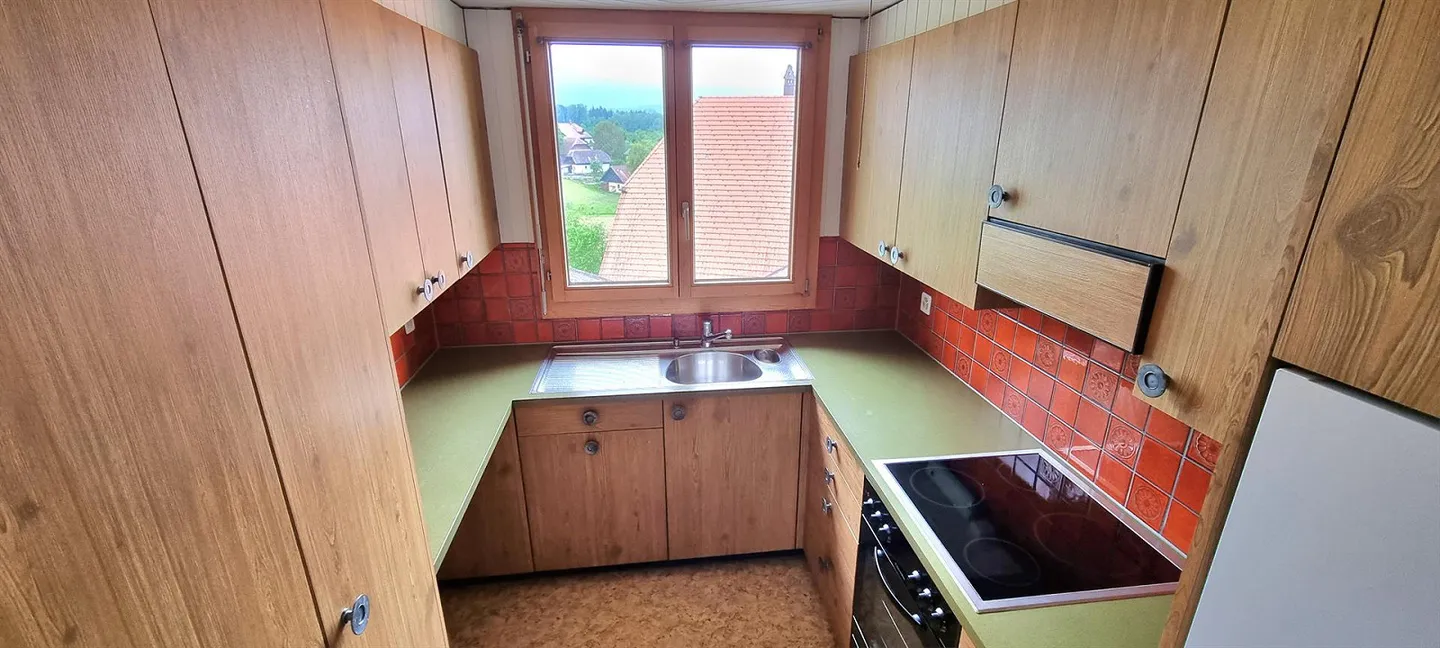 Not 08/15 – 3.5 rooms with balcony, garden and panoramic view - Photo 8 of 13