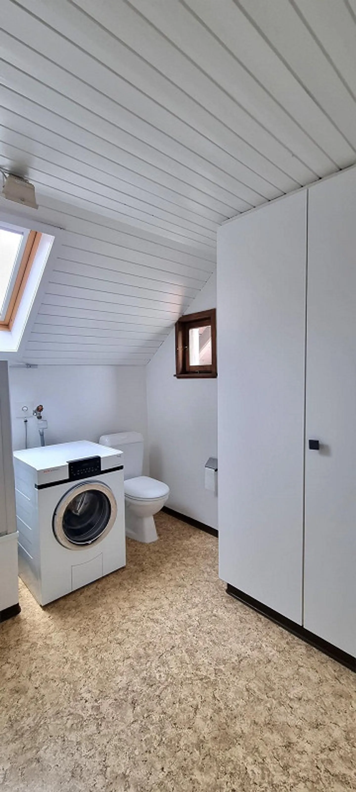 Not 08/15 – 3.5 rooms with balcony, garden and panoramic view - Photo 10 of 13
