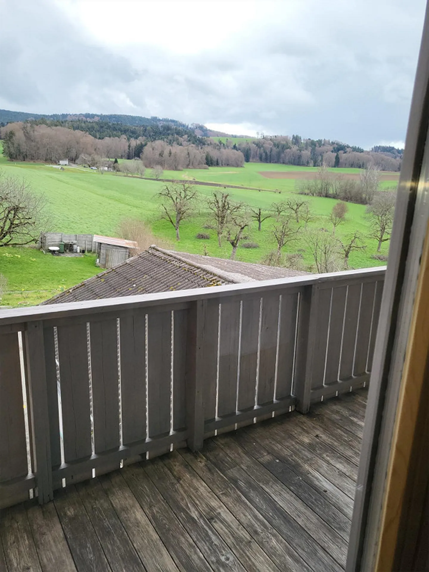 Not 08/15 – 3.5 rooms with balcony, garden and panoramic view - Photo 12 of 13