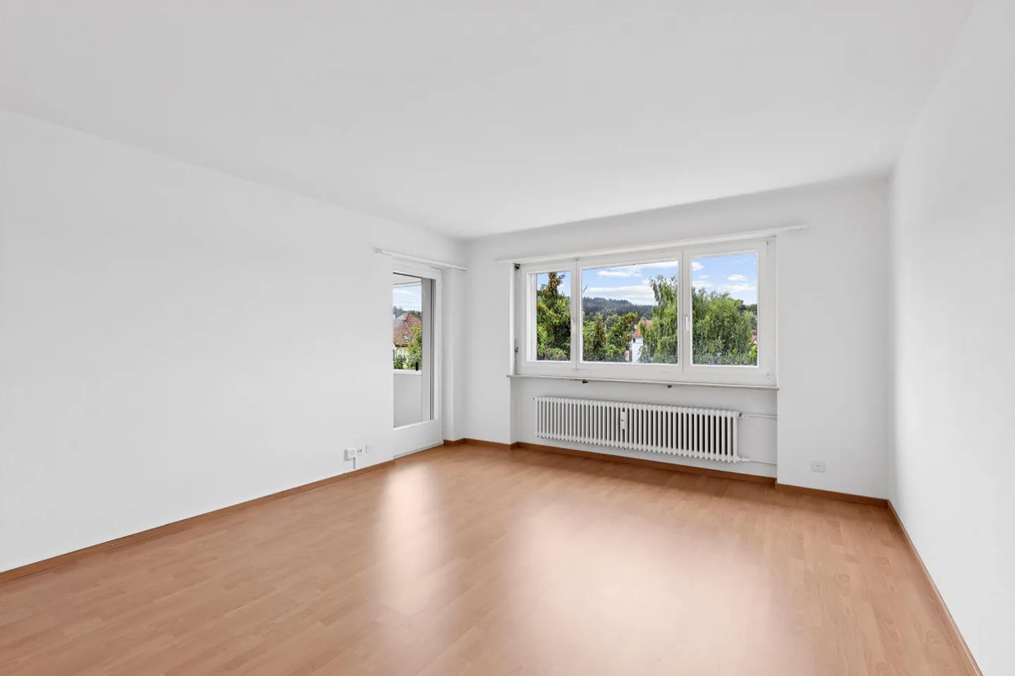 Cozy 3.5-room apartment with balcony - Photo 2 of 8