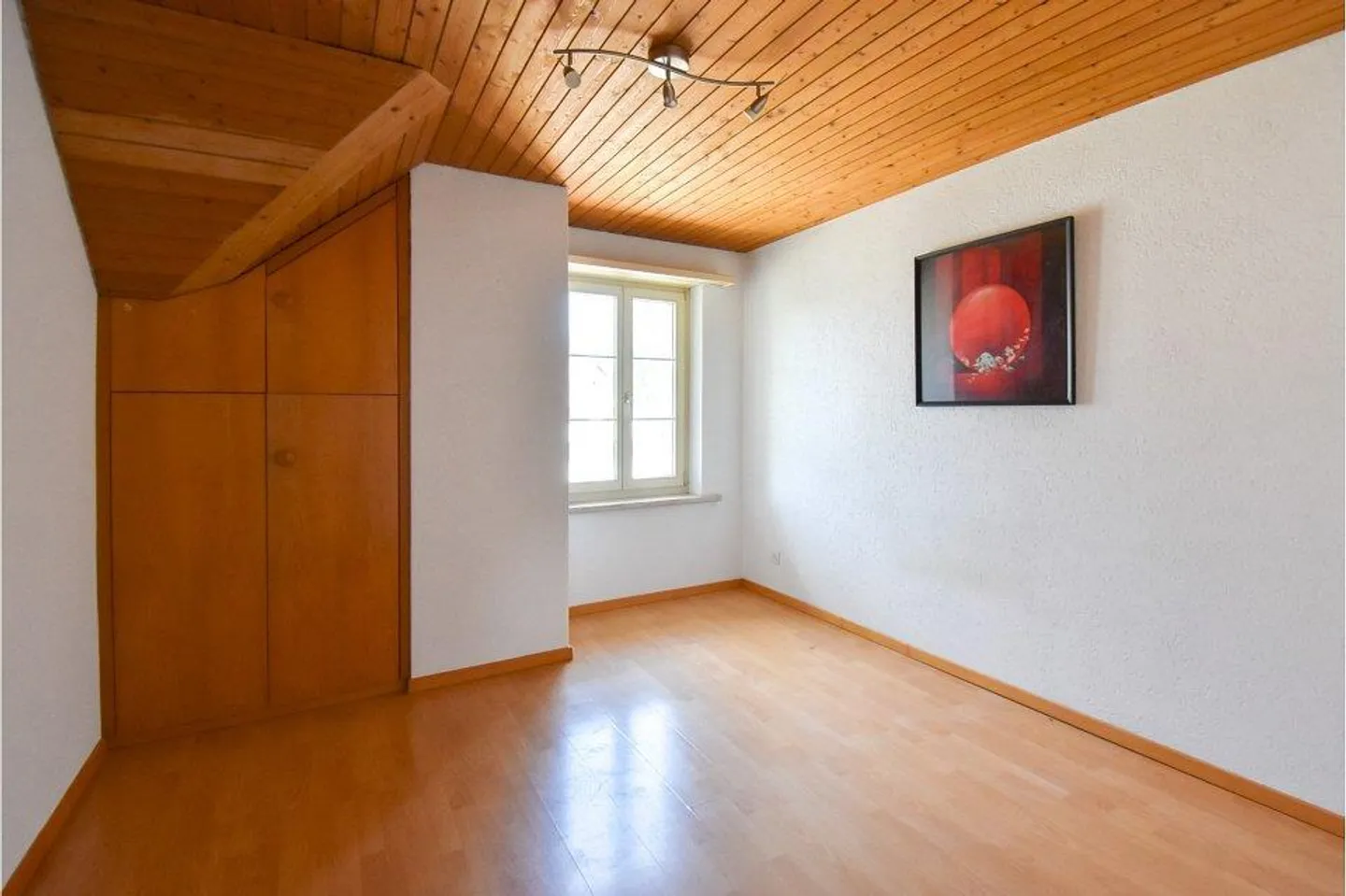 Appartamento attico 4.5 camere affascinante con potenziale di ristrutturazione in una posizione centrale - Foto 11 di 13